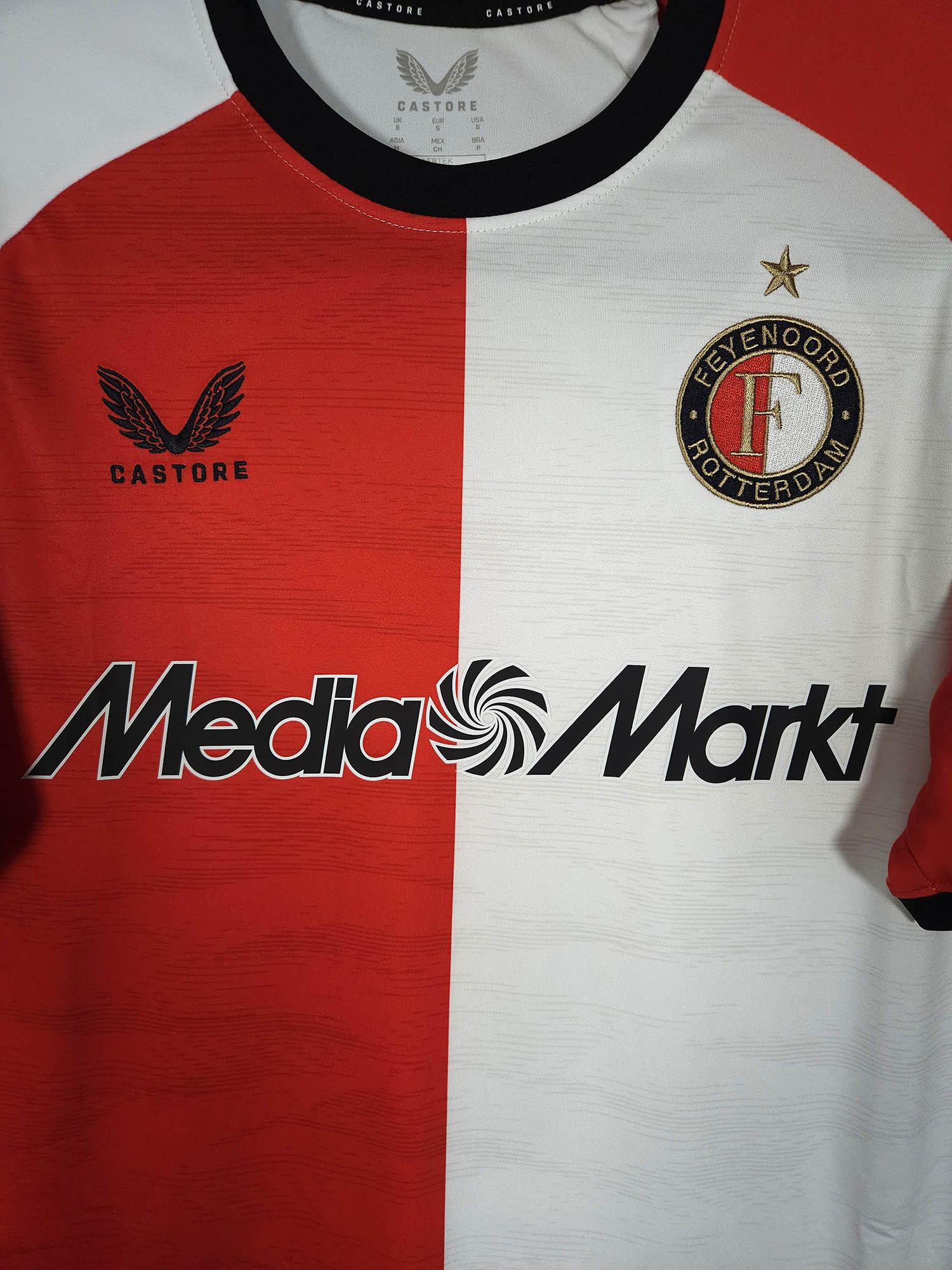 2024-25 Feyenoord Thuisshirt Timber #8