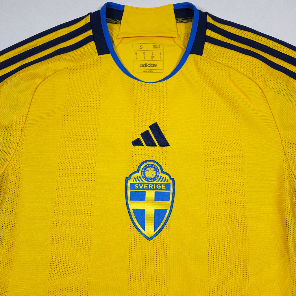 Sweden Home Shirt 2022-23 detailed view 1