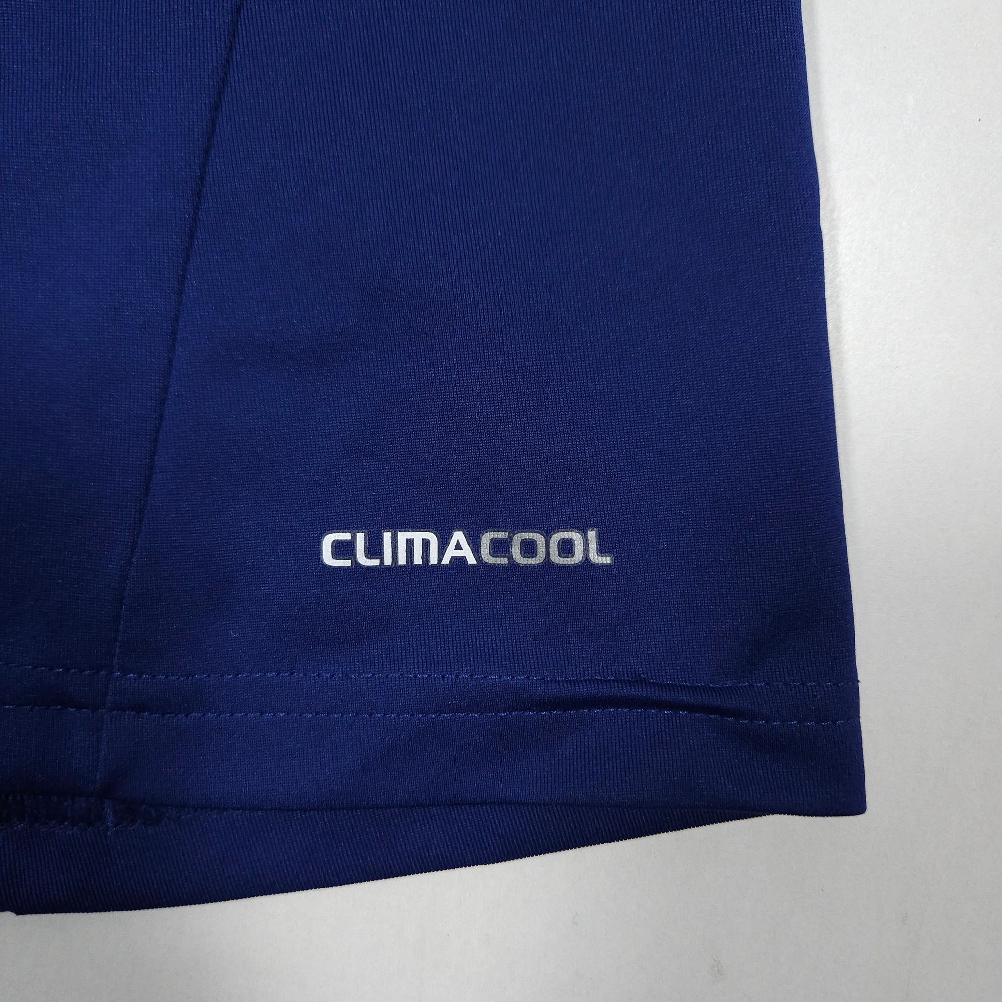 2009-10 France Home Shirt detailed view 4