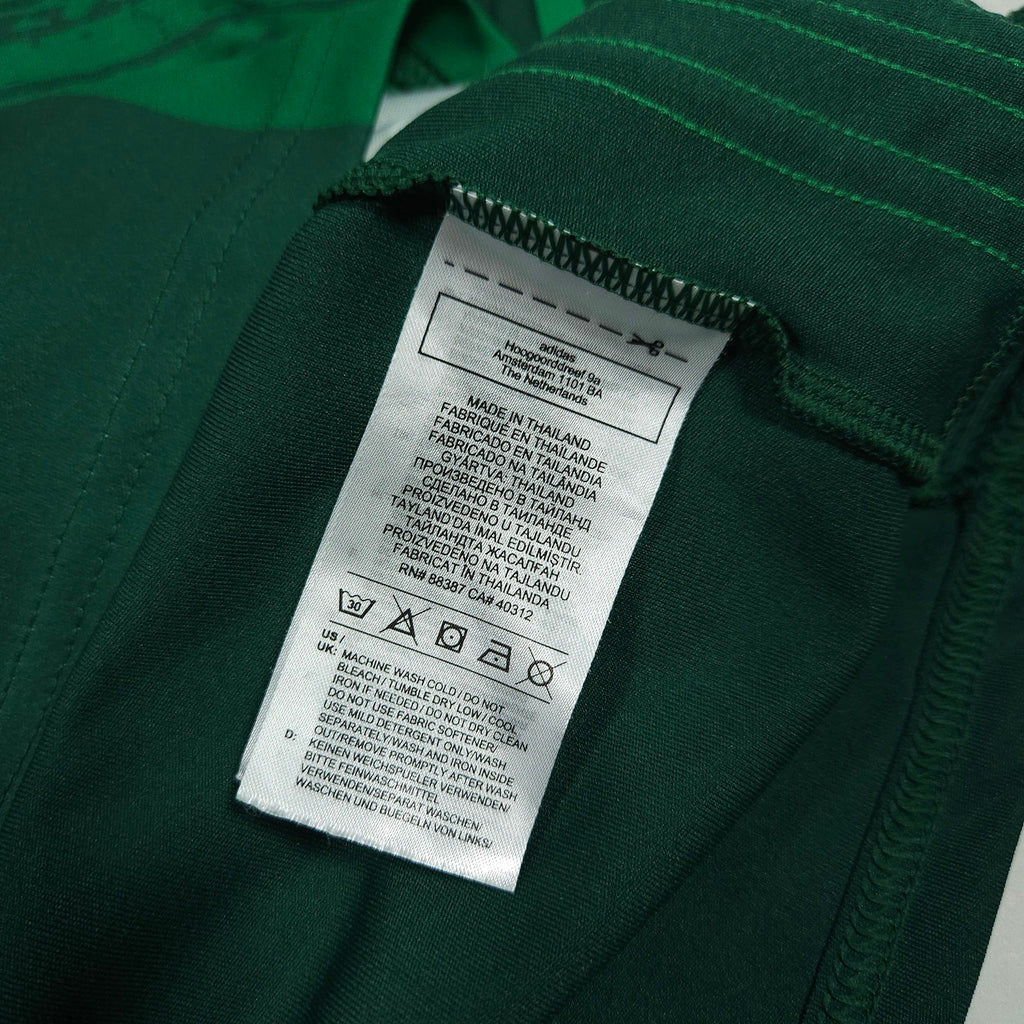 Feyenoord Third Shirt 2021-22 – Linssen #11 detailed view 11