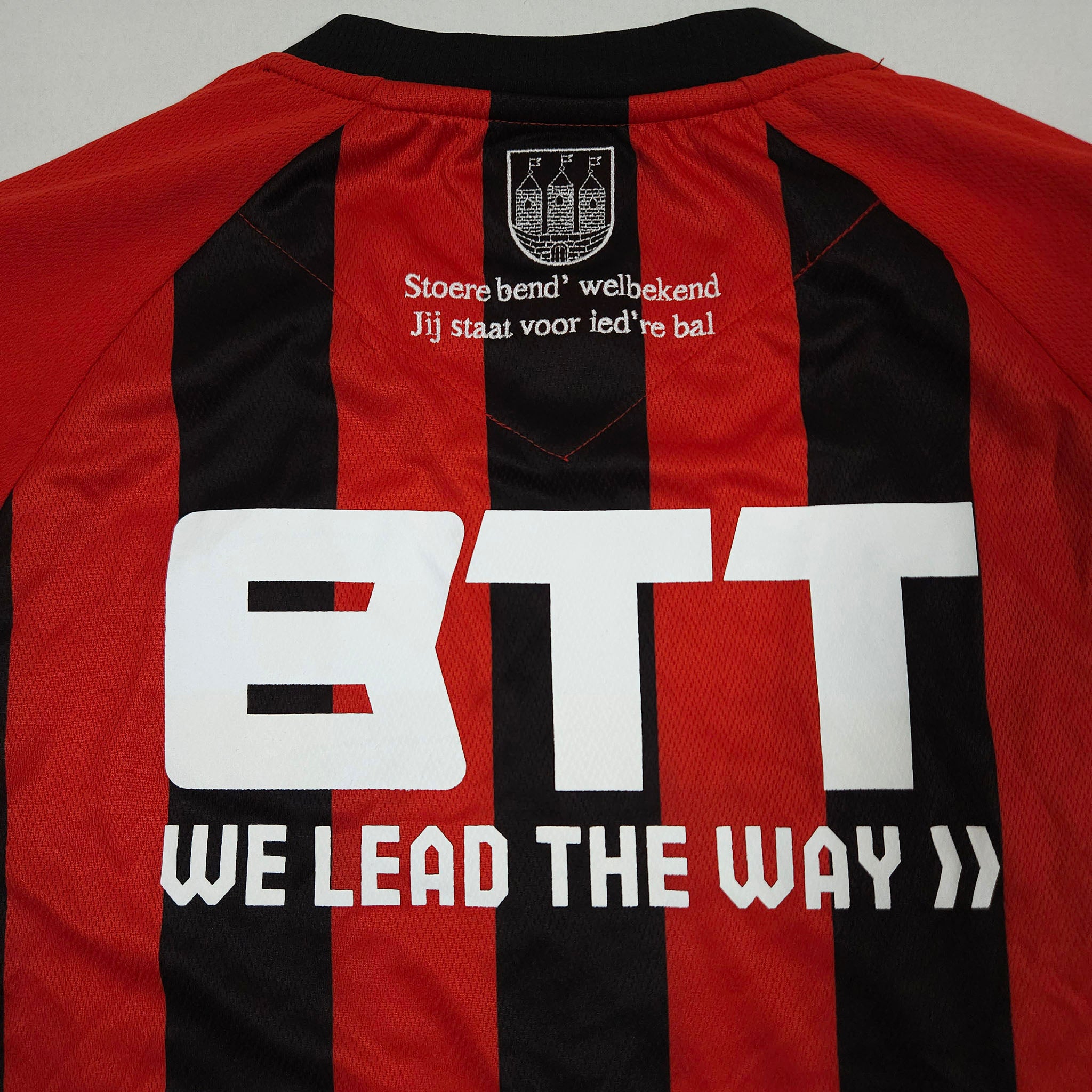 2023-24 Willem II Away Shirt Oosting #29 detailed view 10