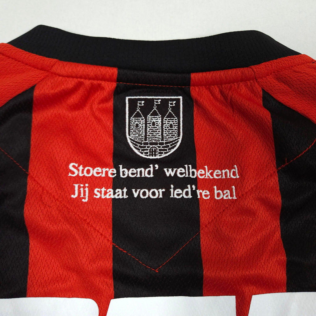 2023-24 Willem II Away Shirt Oosting #29 - detailed view