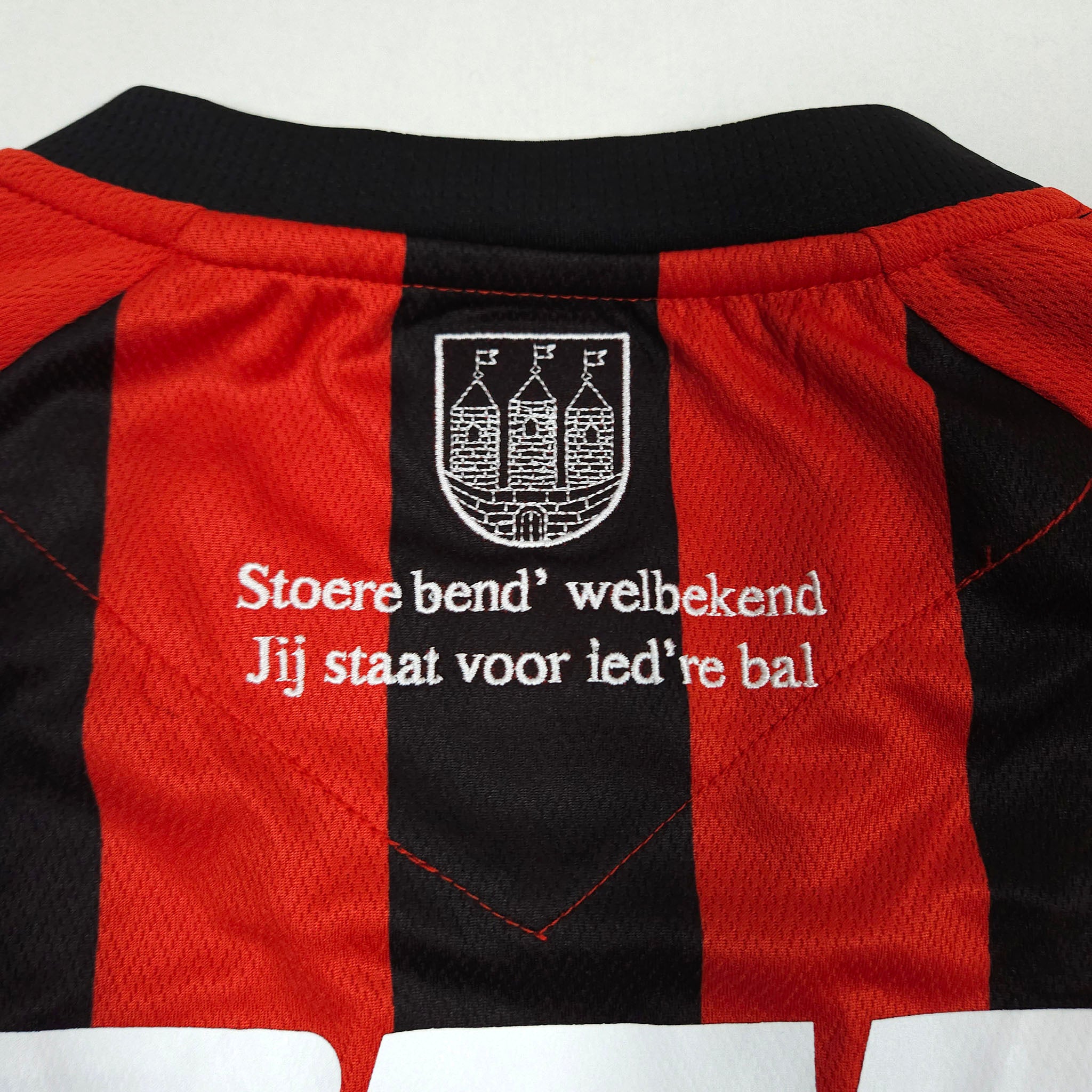 2023-24 Willem II Away Shirt Oosting #29 detailed view 12