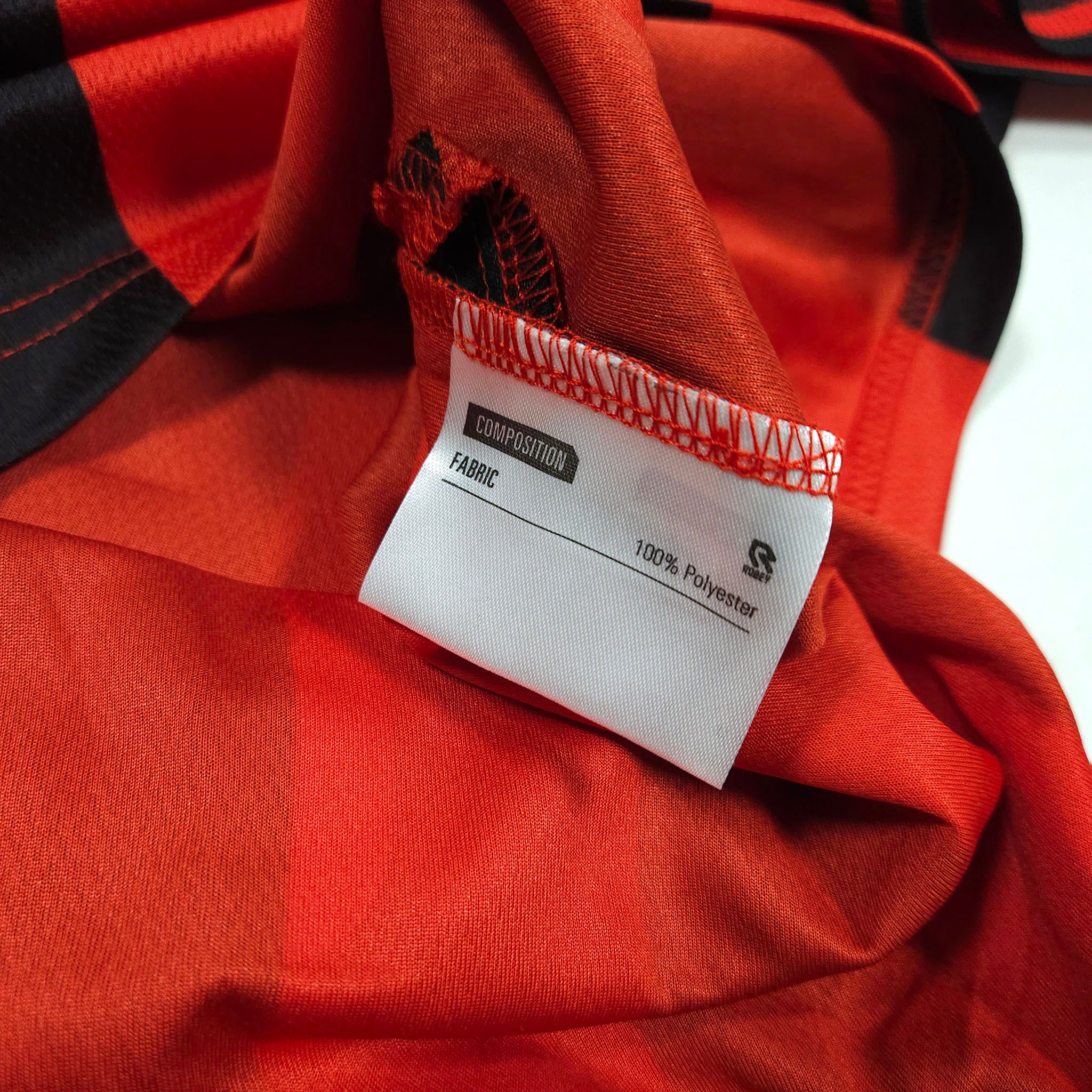 2023-24 Willem II Away Shirt Oosting #29 detailed view 14
