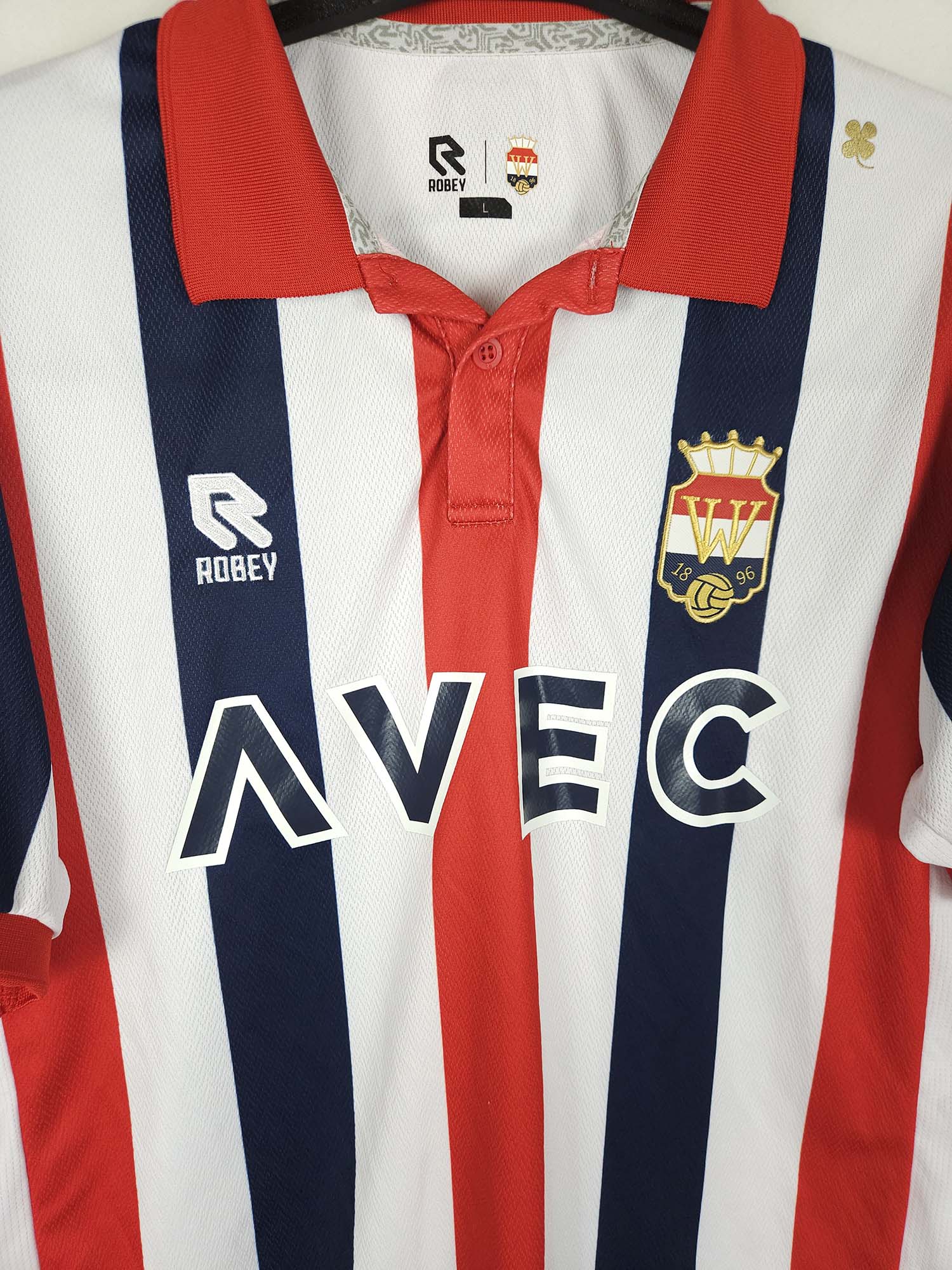 2023-24 Willem II thuisshirt Joosten #17