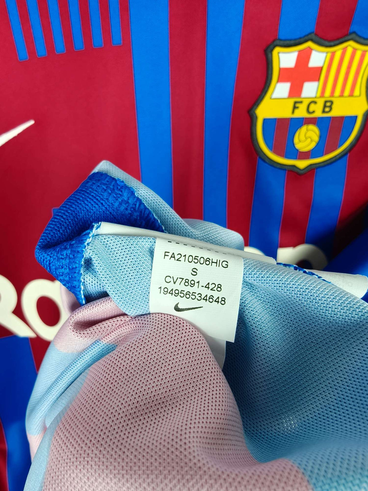 2021-22 Barcelona Home Shirt - detailed view
