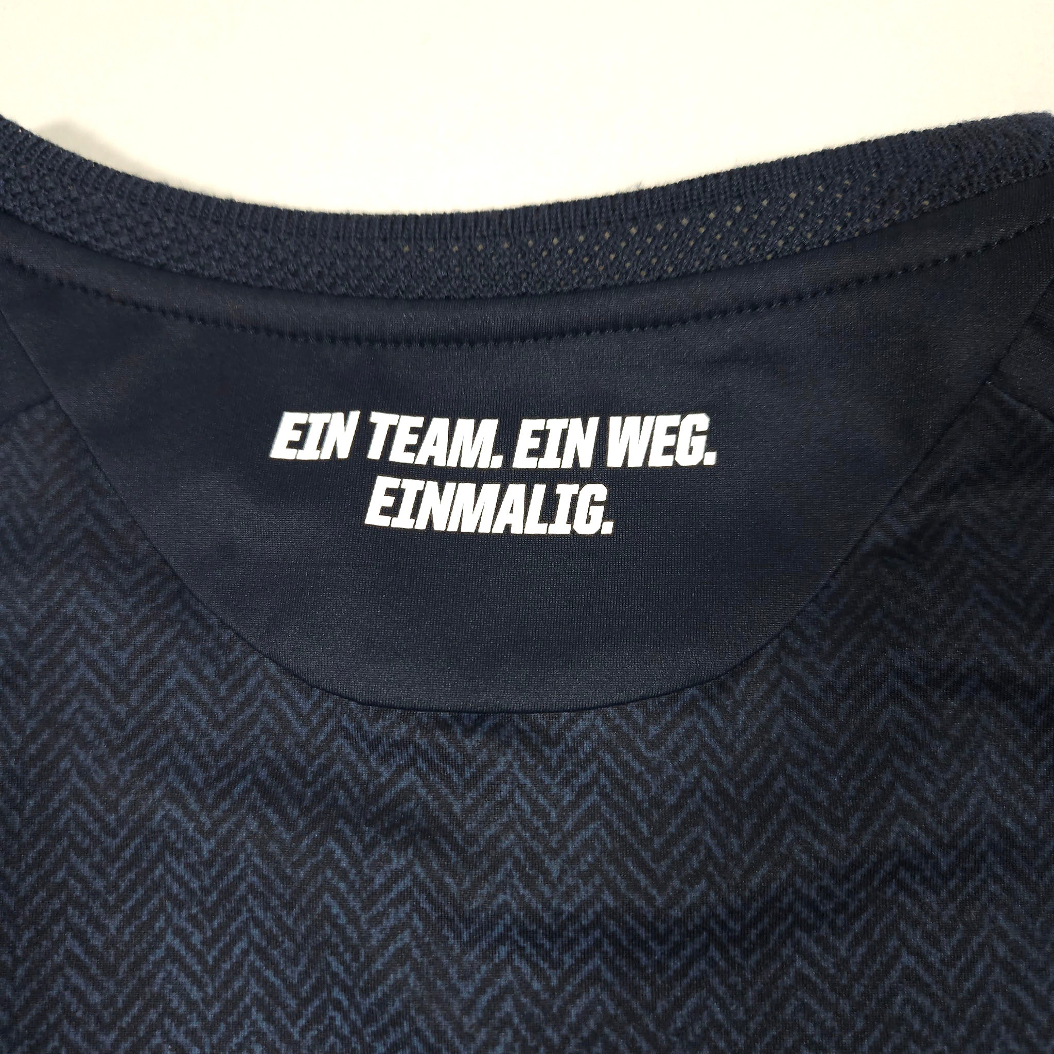 2017-18 Hoffenheim Home Shirt detailed view 6