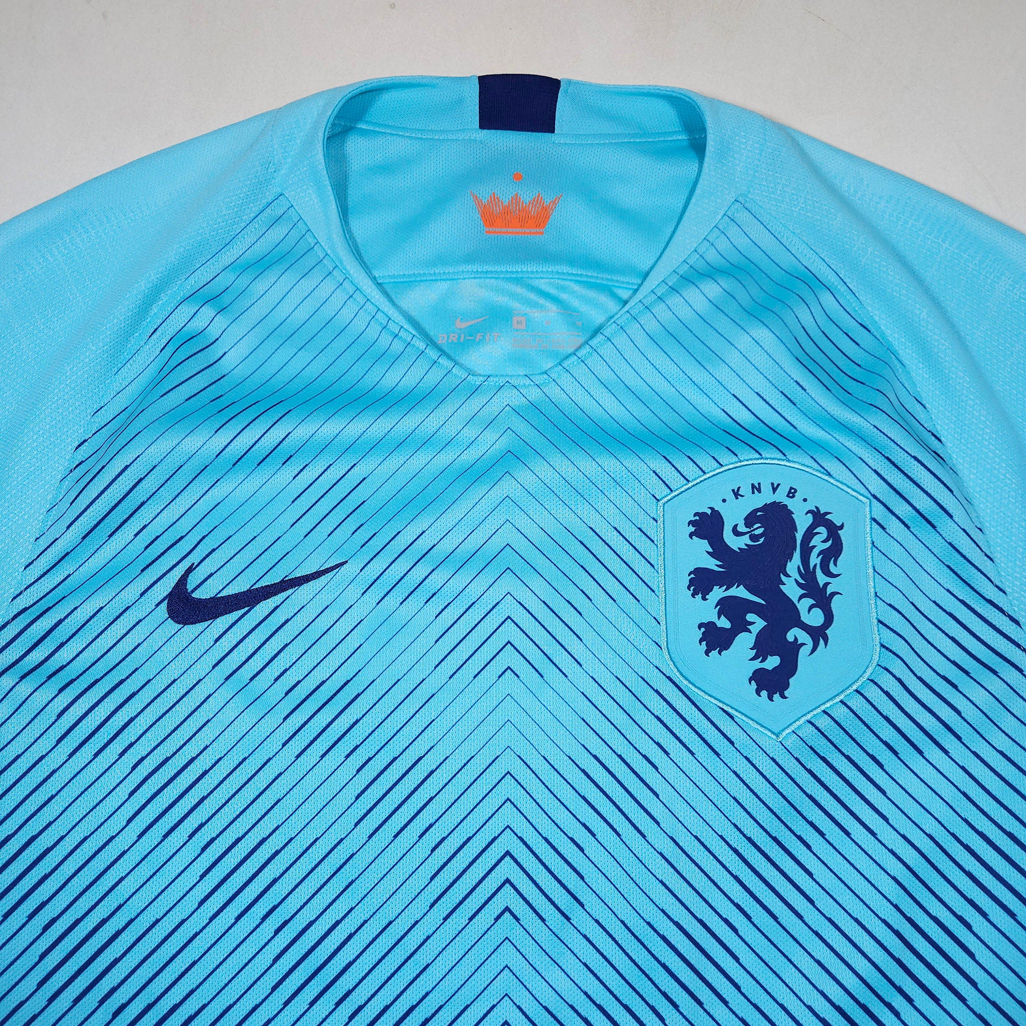 2018-19 Netherlands Away Shirt detailed view 1