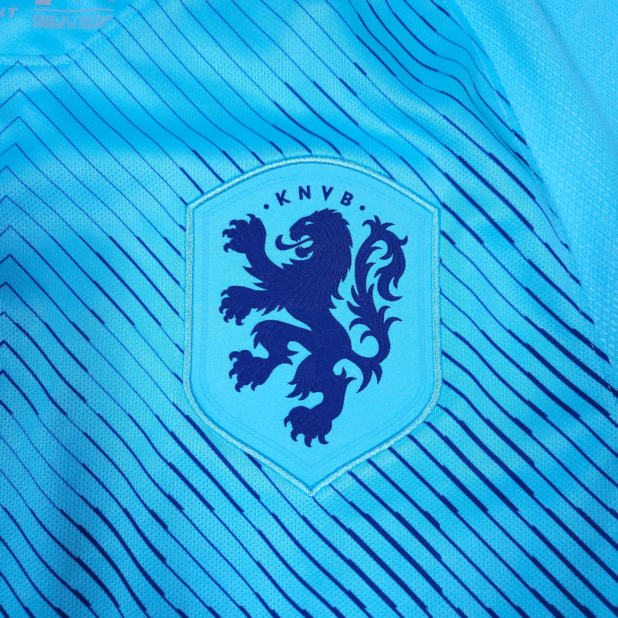 2018-19 Netherlands Away Shirt detailed view 2