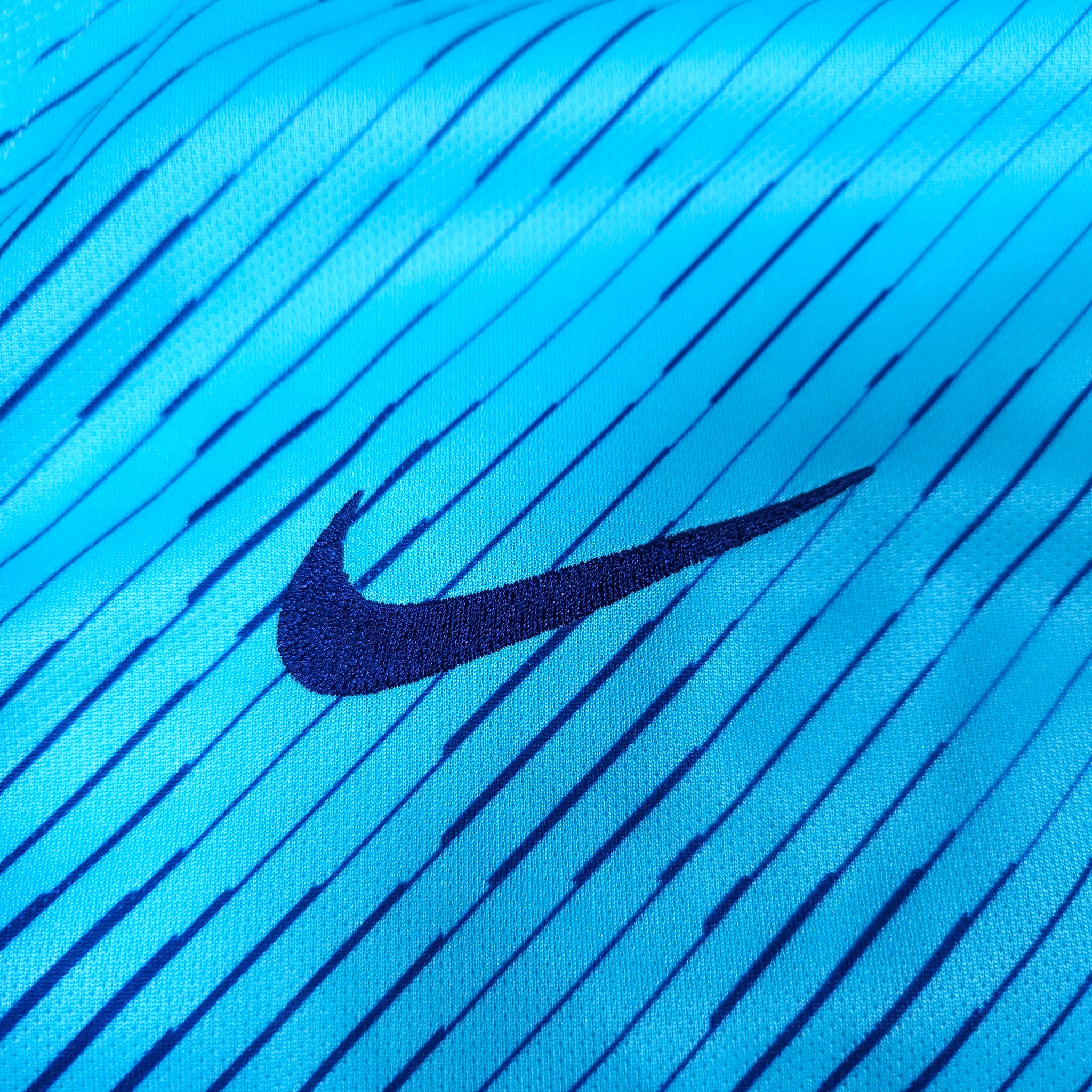 2018-19 Netherlands Away Shirt detailed view 3