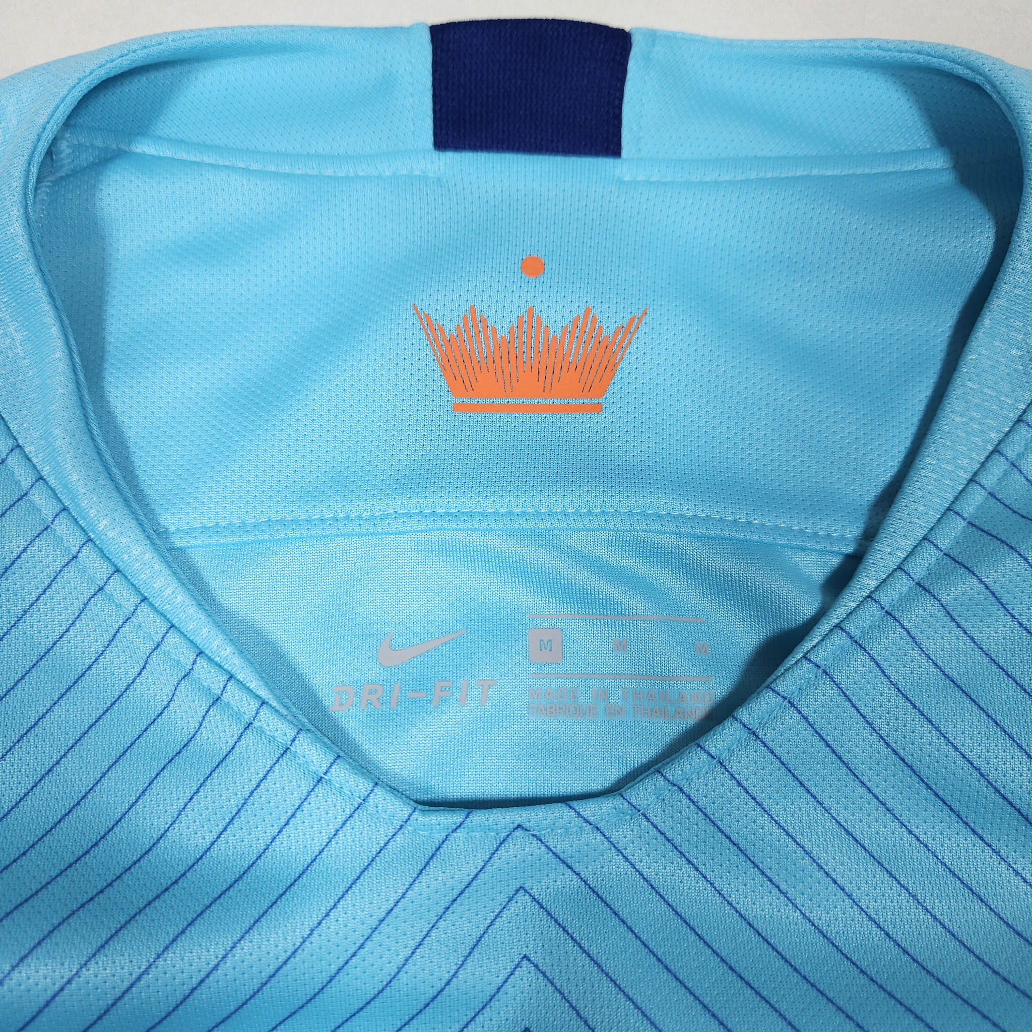 2018-19 Netherlands Away Shirt detailed view 6