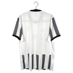 2022-23 Juventus thuisshirt - achterkant