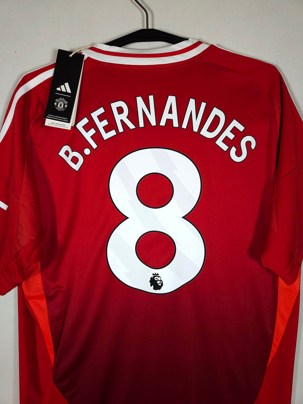 2024-25 Manchester United Home Shirt B. Fernandes #8 - detailed view