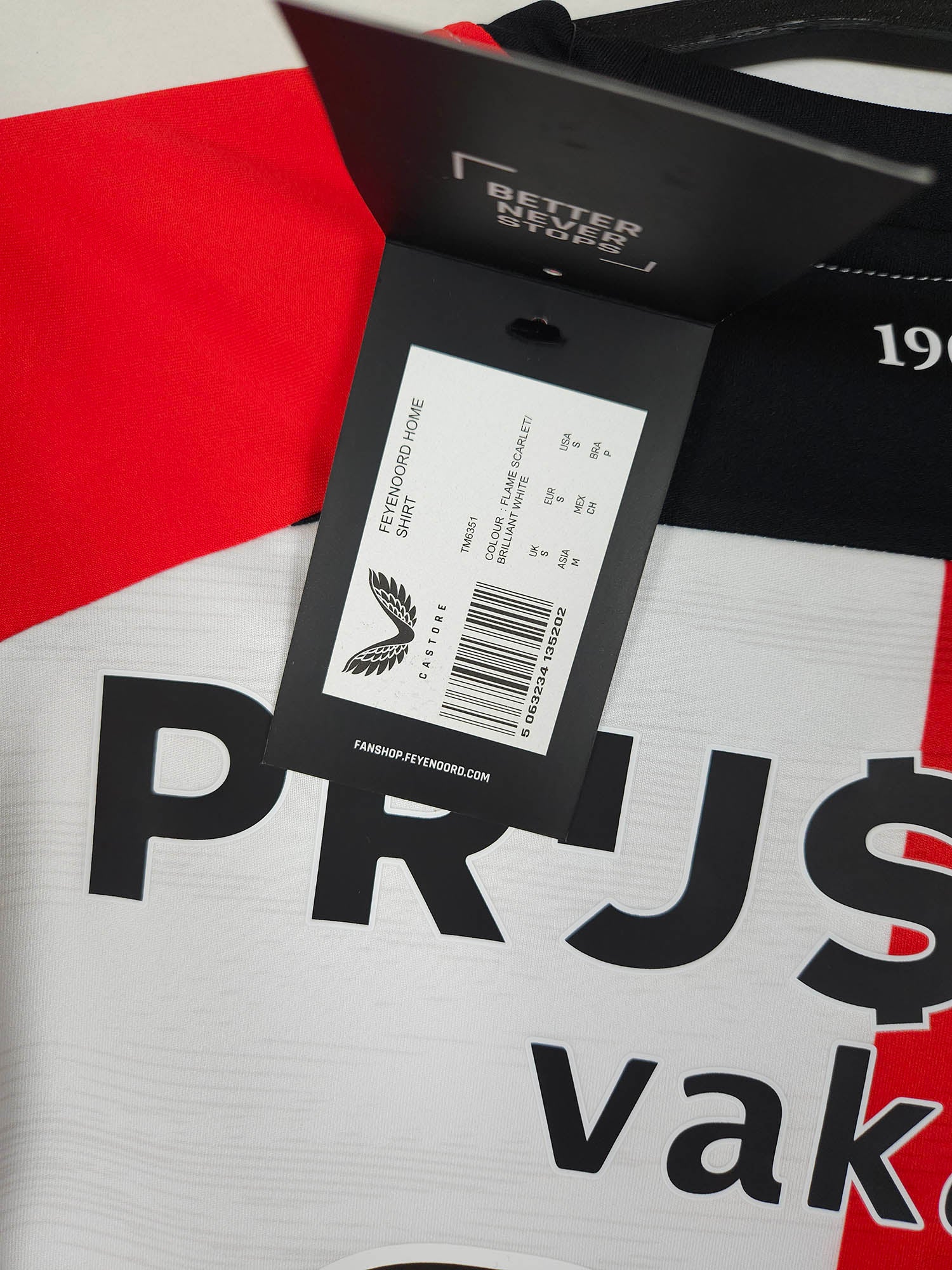 2024-25 Feyenoord Home Shirt Hancko #33