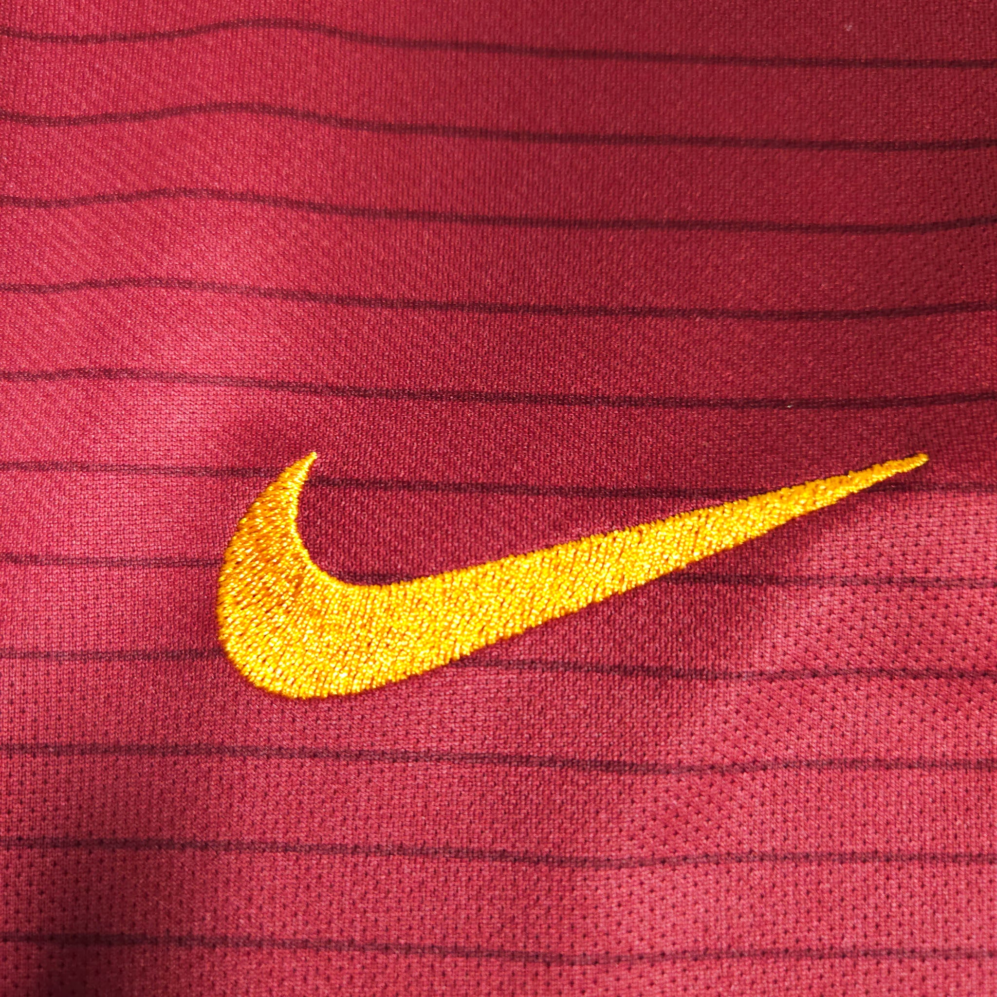 2016-17 AS Roma Home Shirt detailed view 3