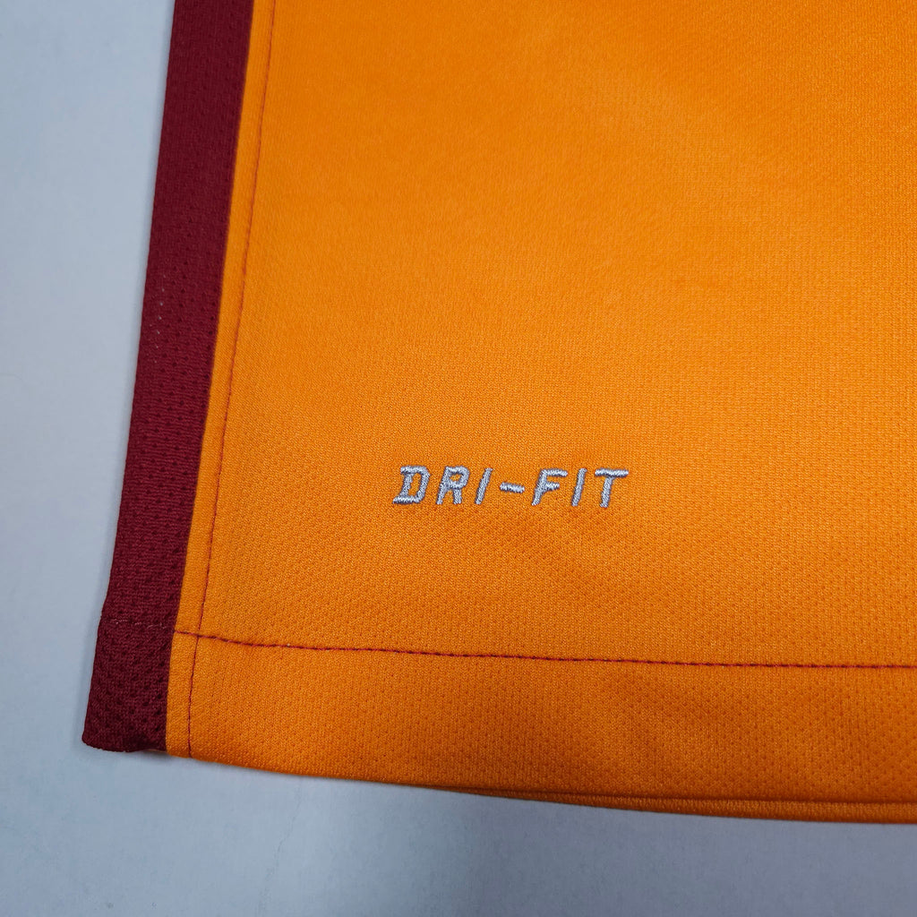 Galatasaray Home Shirt 2015-16 detailed view 5