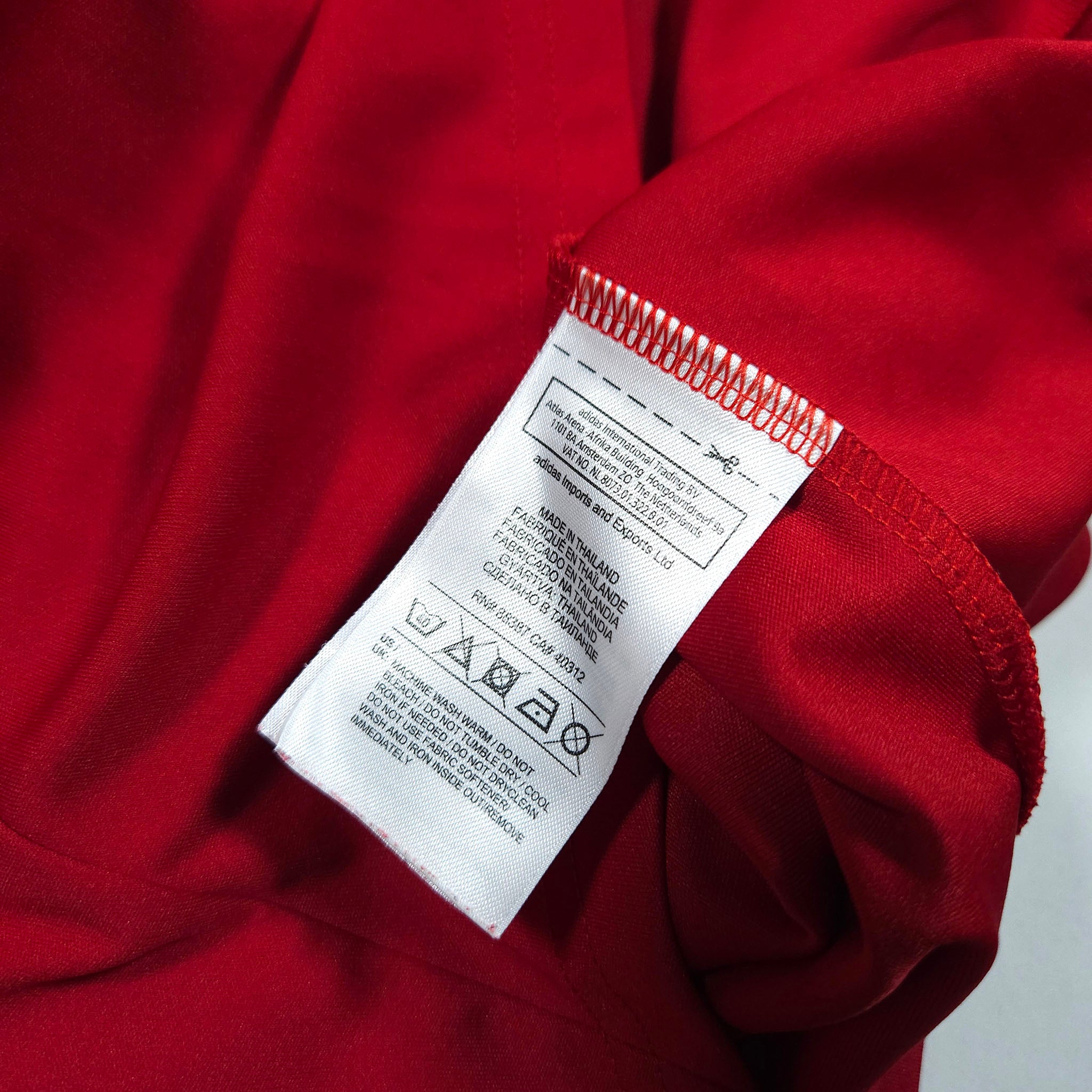 2011-12 Spain Home Shirt detailed view 9