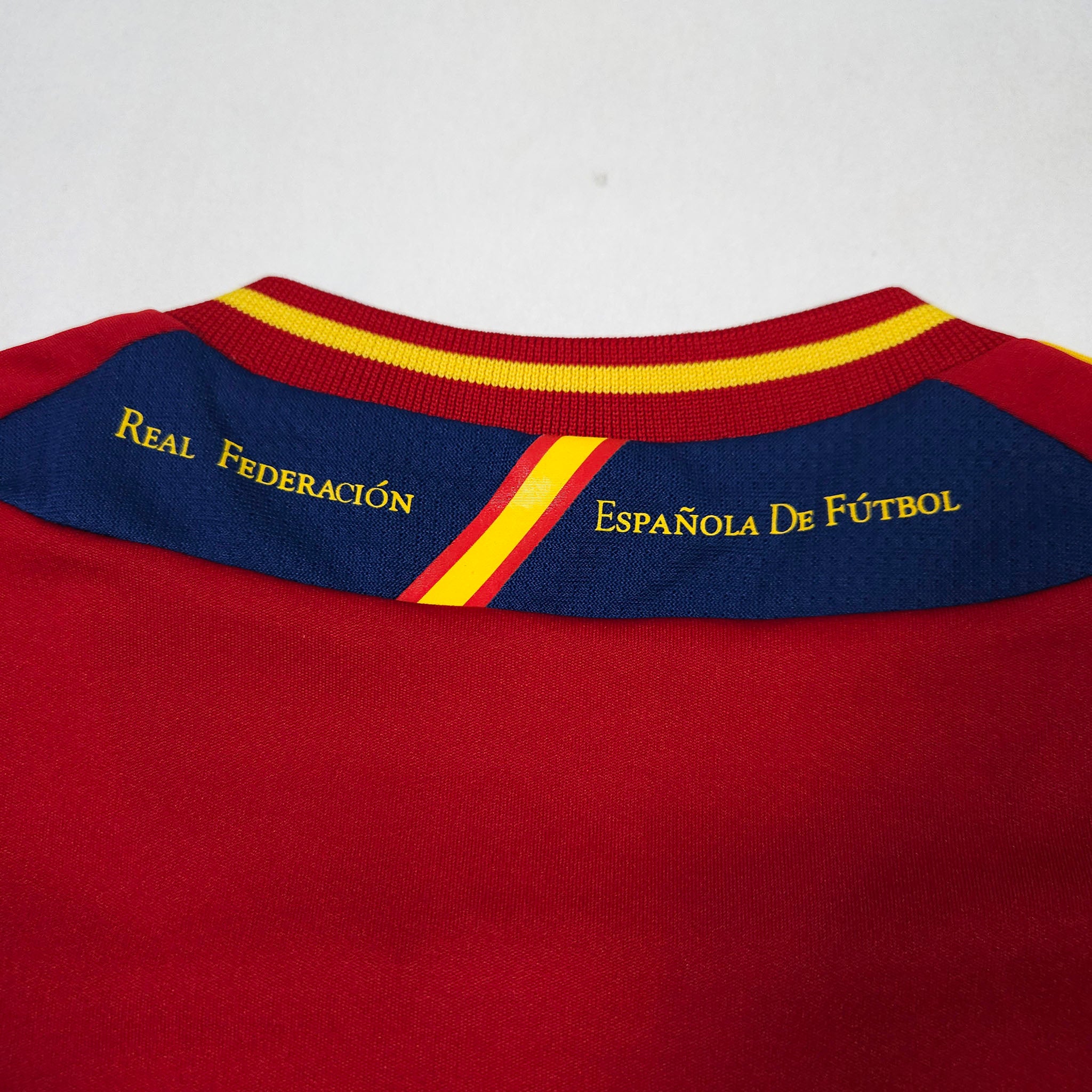 2011-12 Spain Home Shirt detailed view 6