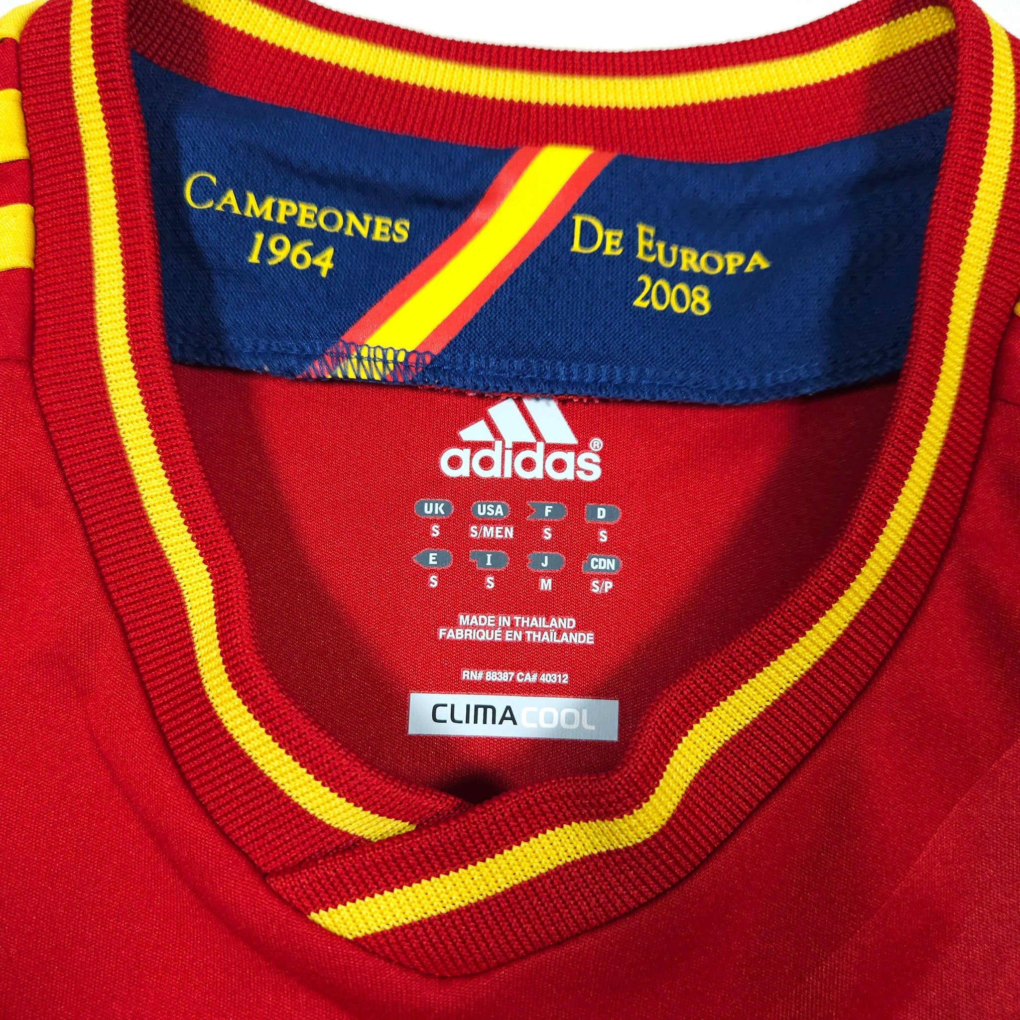 2011-12 Spain Home Shirt detailed view 7