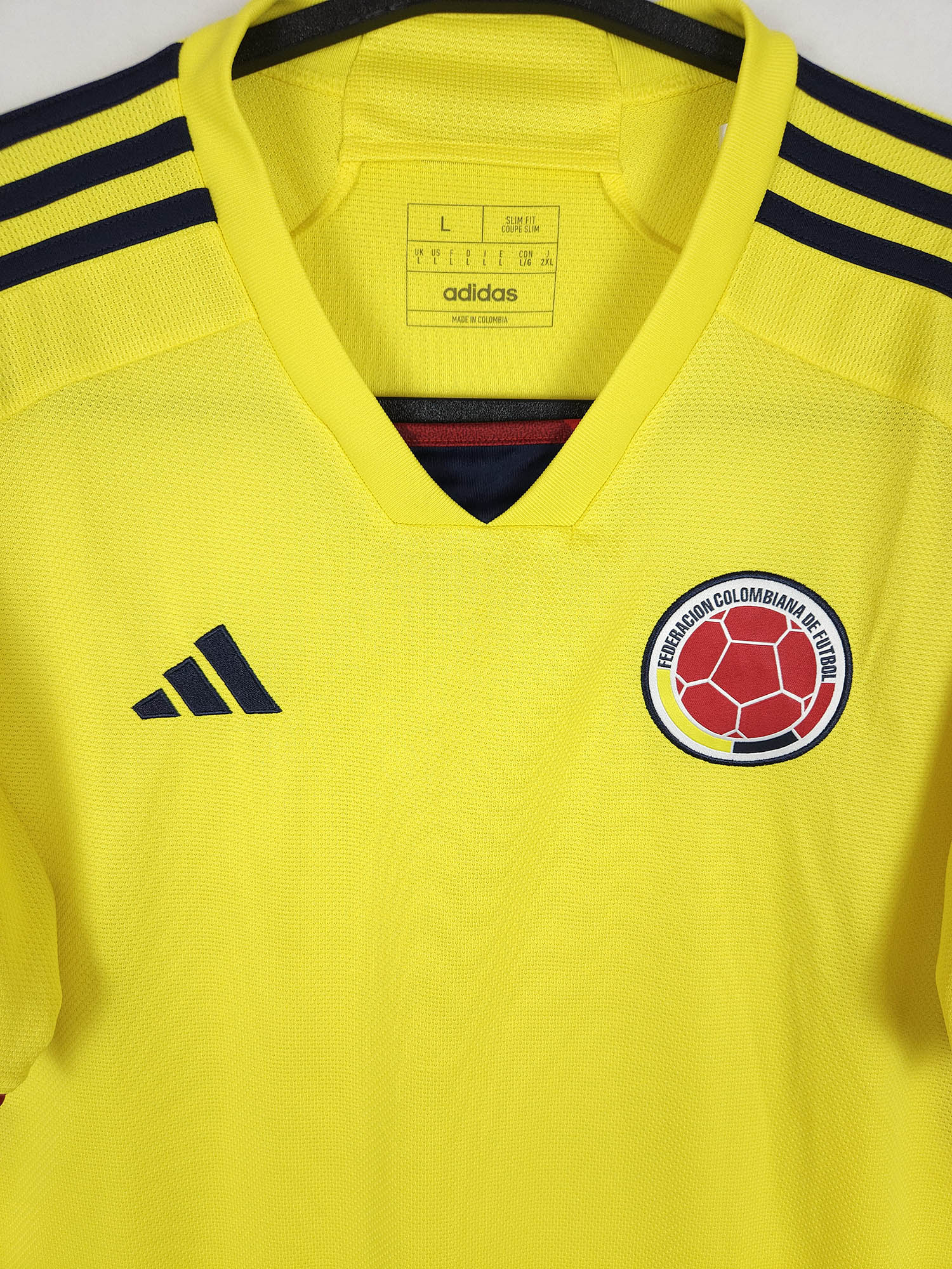 2022-23 Colombia thuisshirt