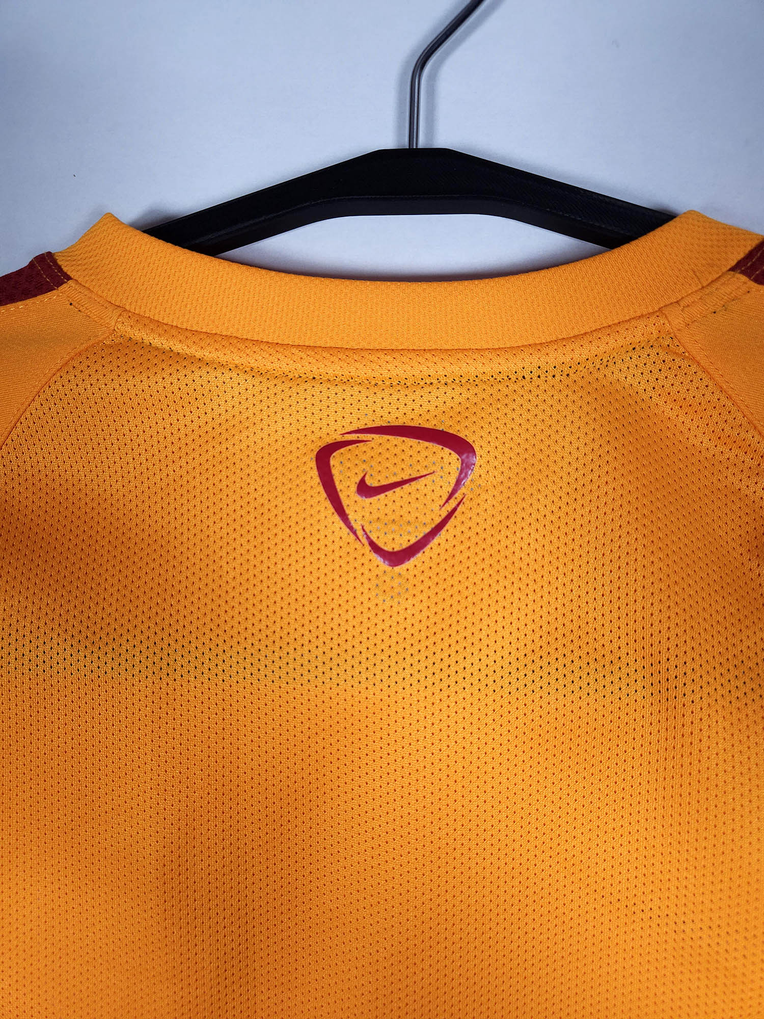 2014-15 Galatasaray Training Shirt detailed view 2