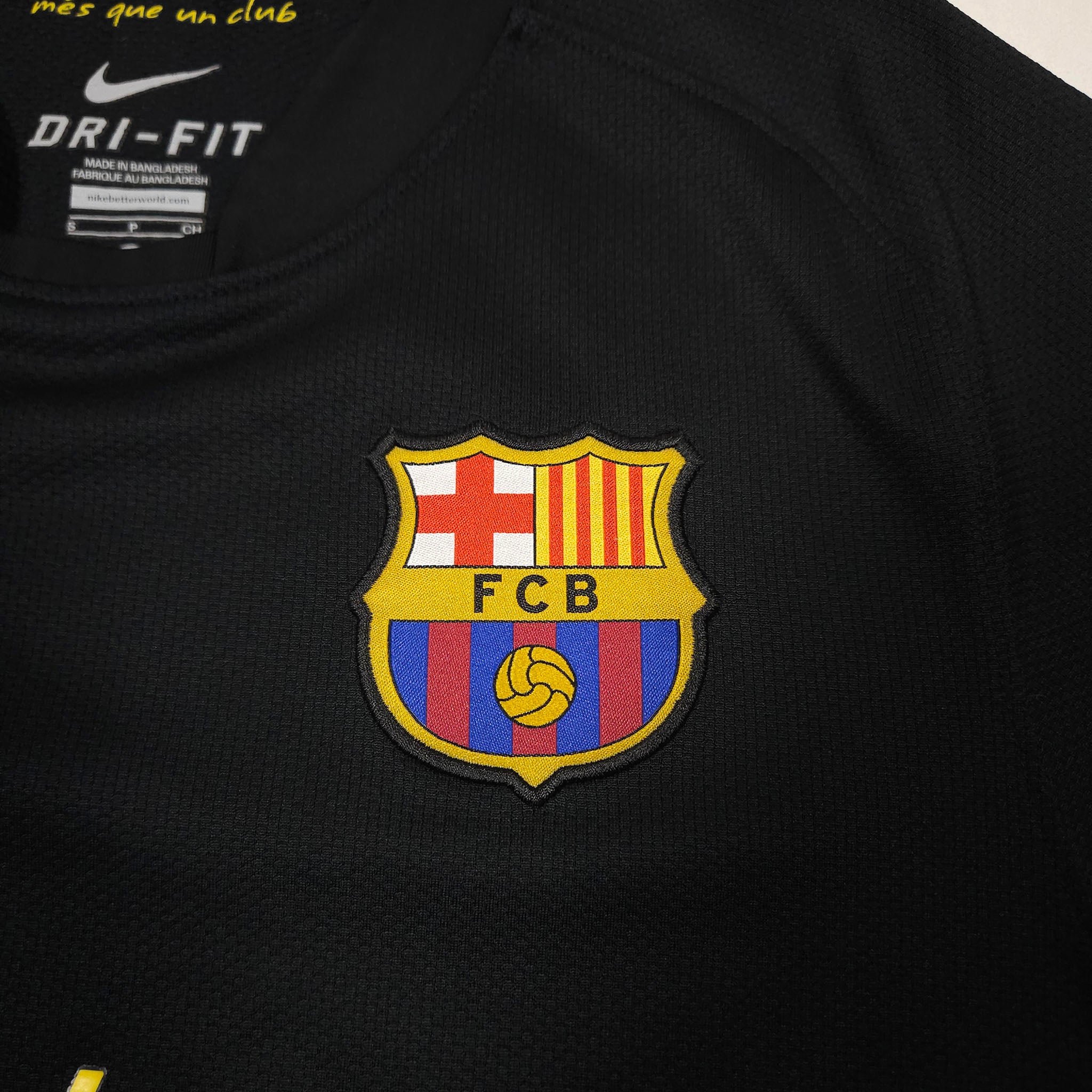 2011-12 Barcelona Away Shirt