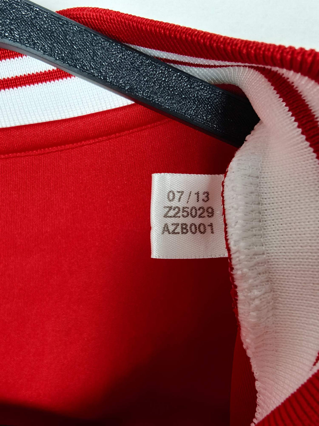 2013-14 Bayern Munich Home Shirt - detailed view