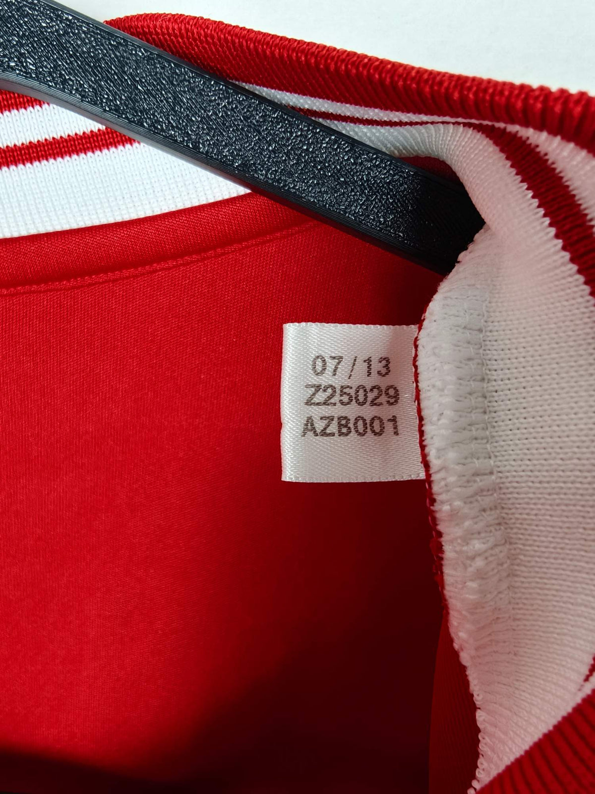 2013-14 Bayern Munich Home Shirt - detailed view