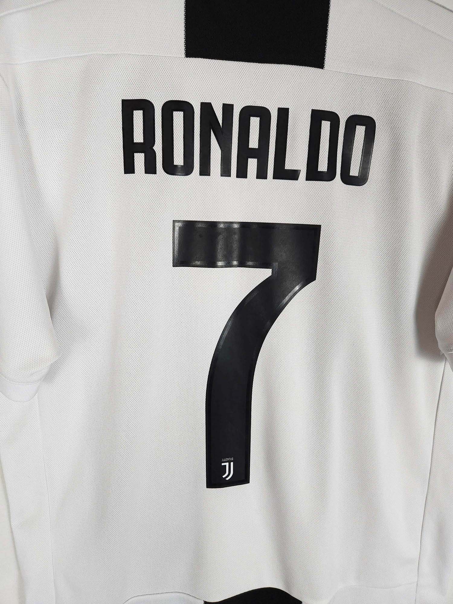 2018-19 Juventus Home Shirt Ronaldo #7