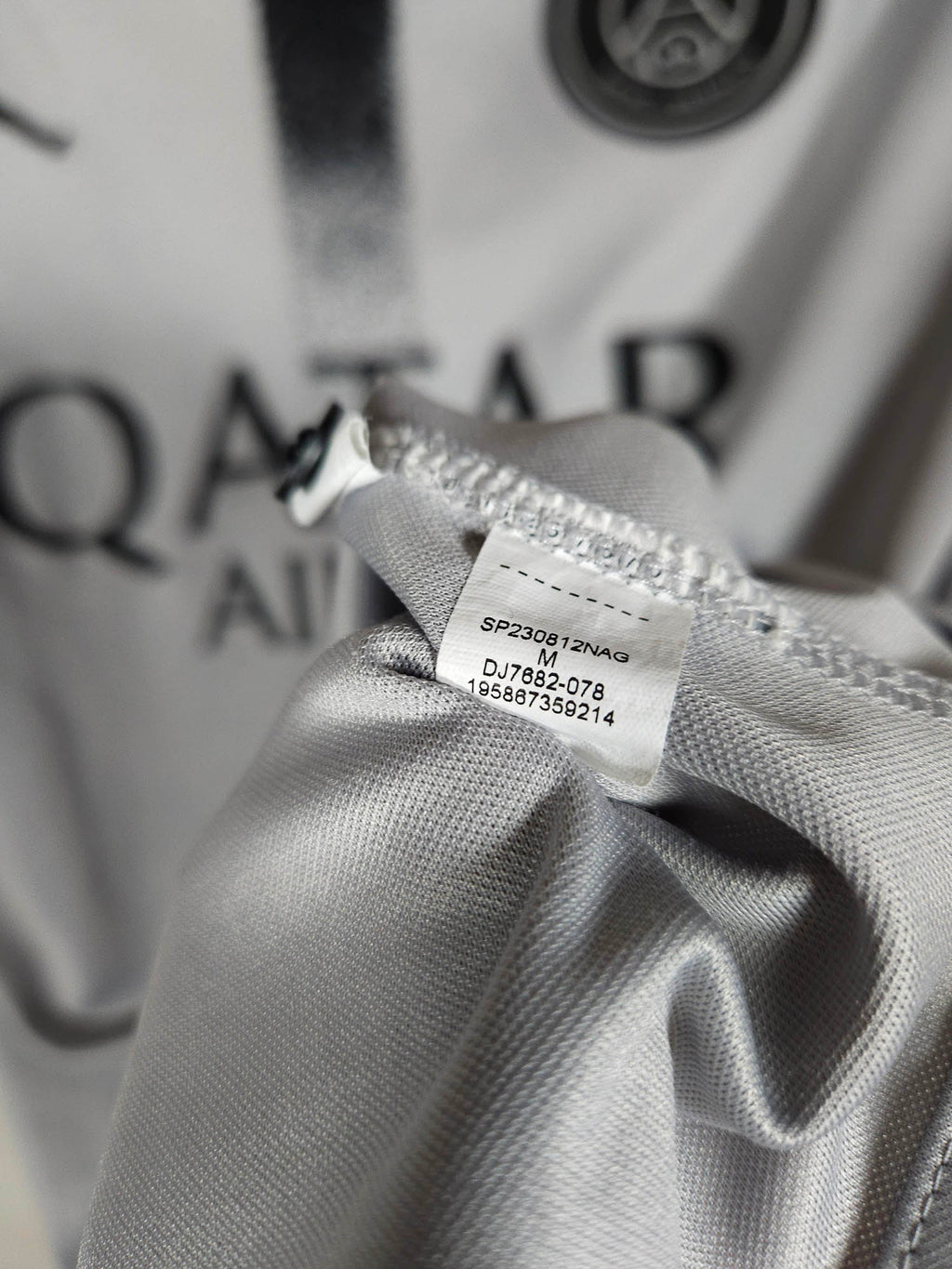 2022-23 Paris Saint-Germain Away Shirt Mbappé #7 - detailed view