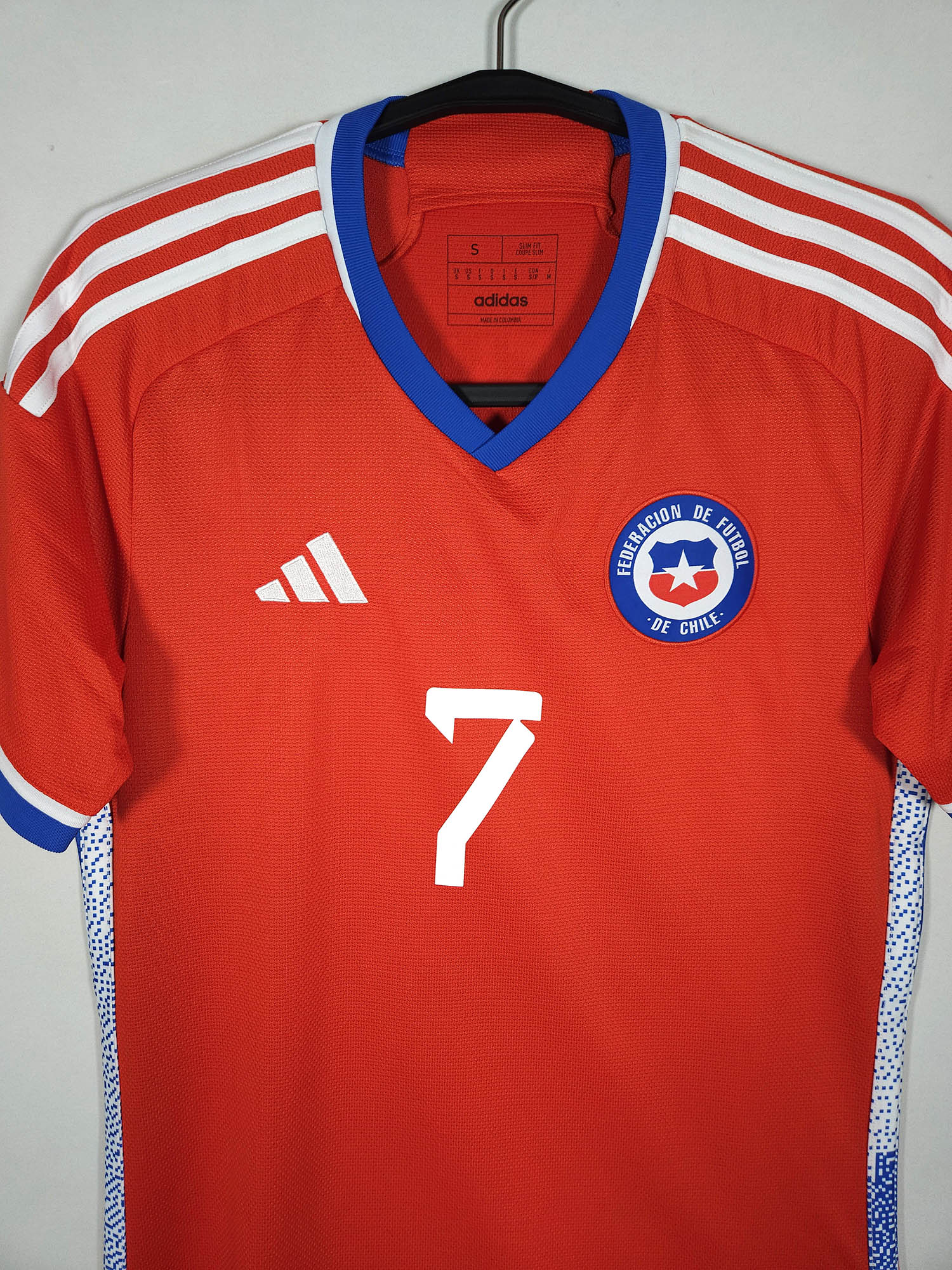 2022-23 Chili Thuisshirt Alexis #7