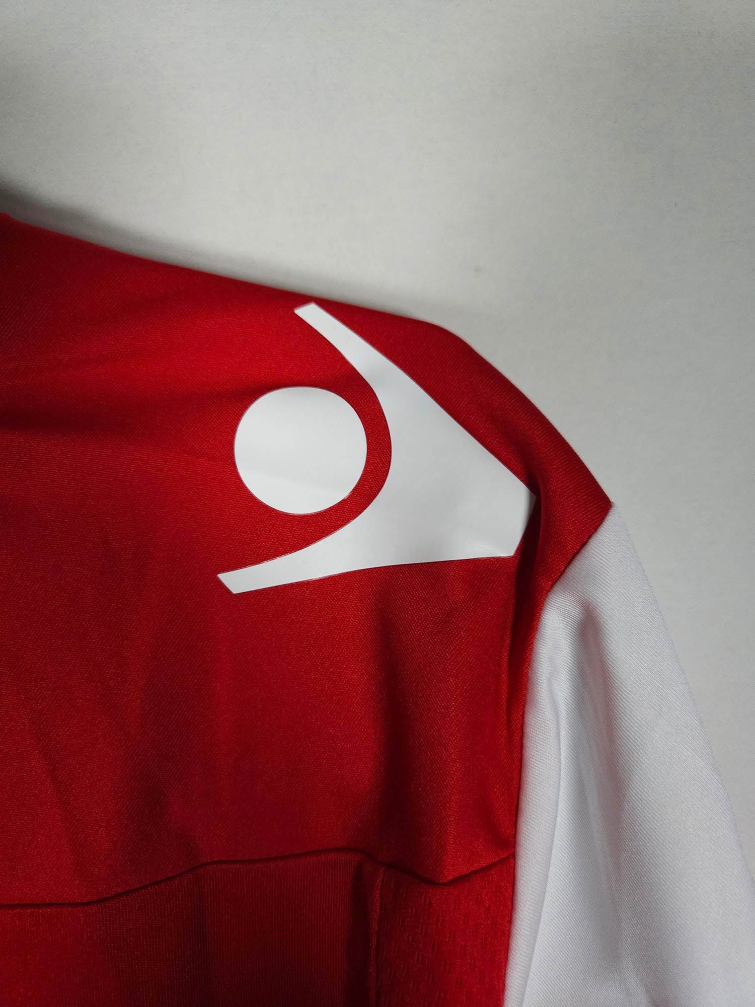2013-14 AZ Home Shirt detailed view 3