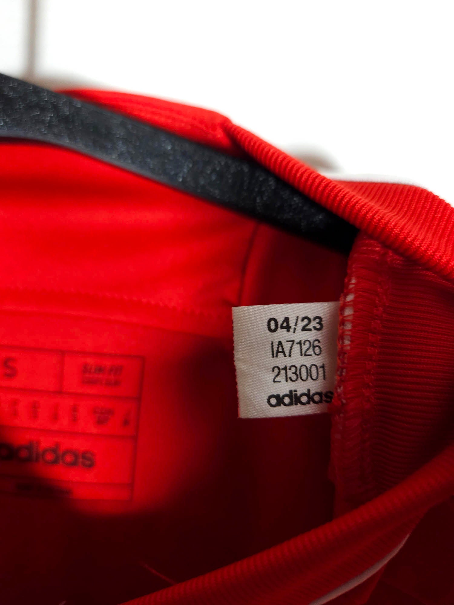 2023-24 Union Berlin Home Shirt detailed view 4