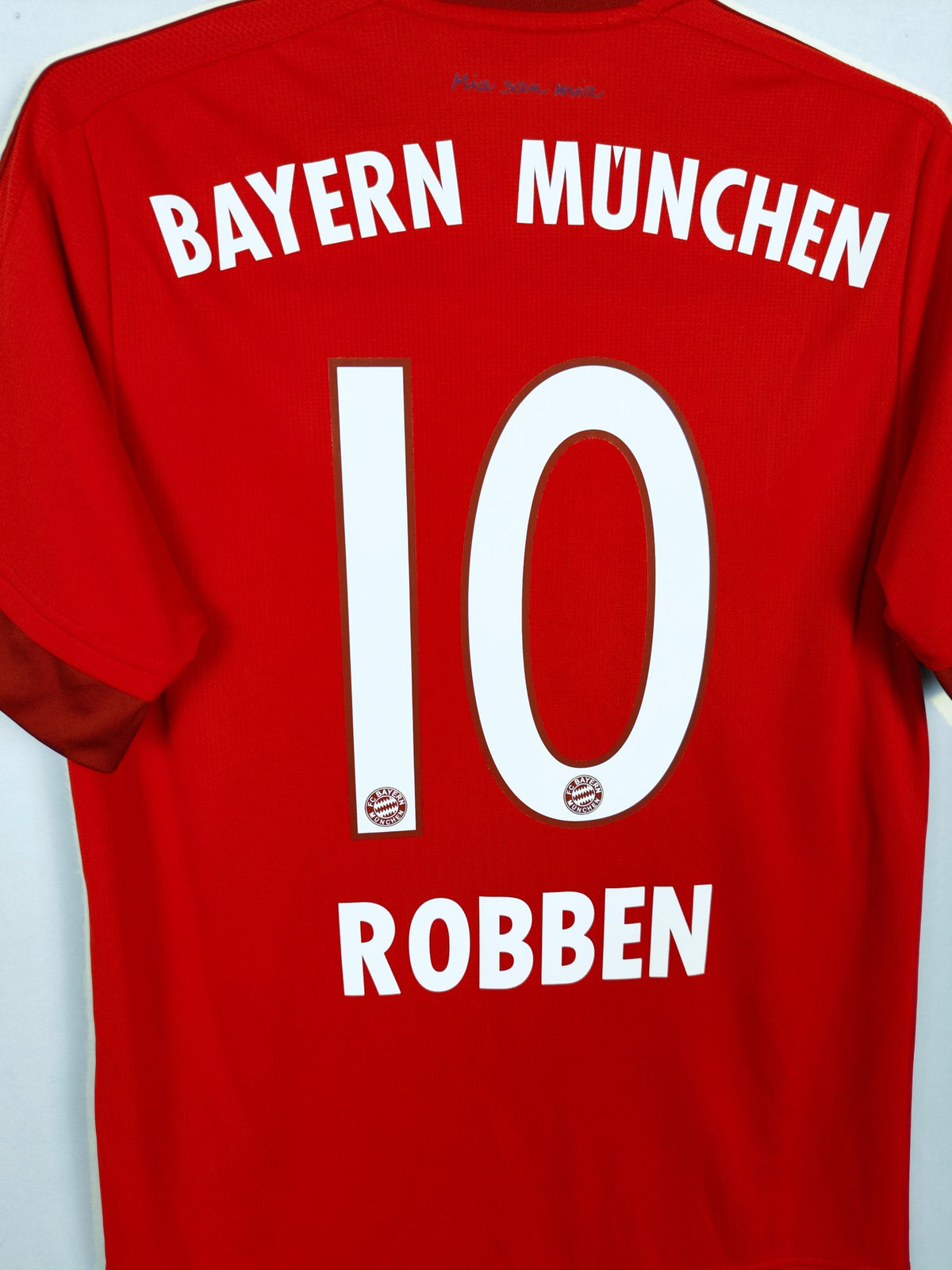 2015-16 Bayern Munich Home Shirt Robben #10 - detailed view