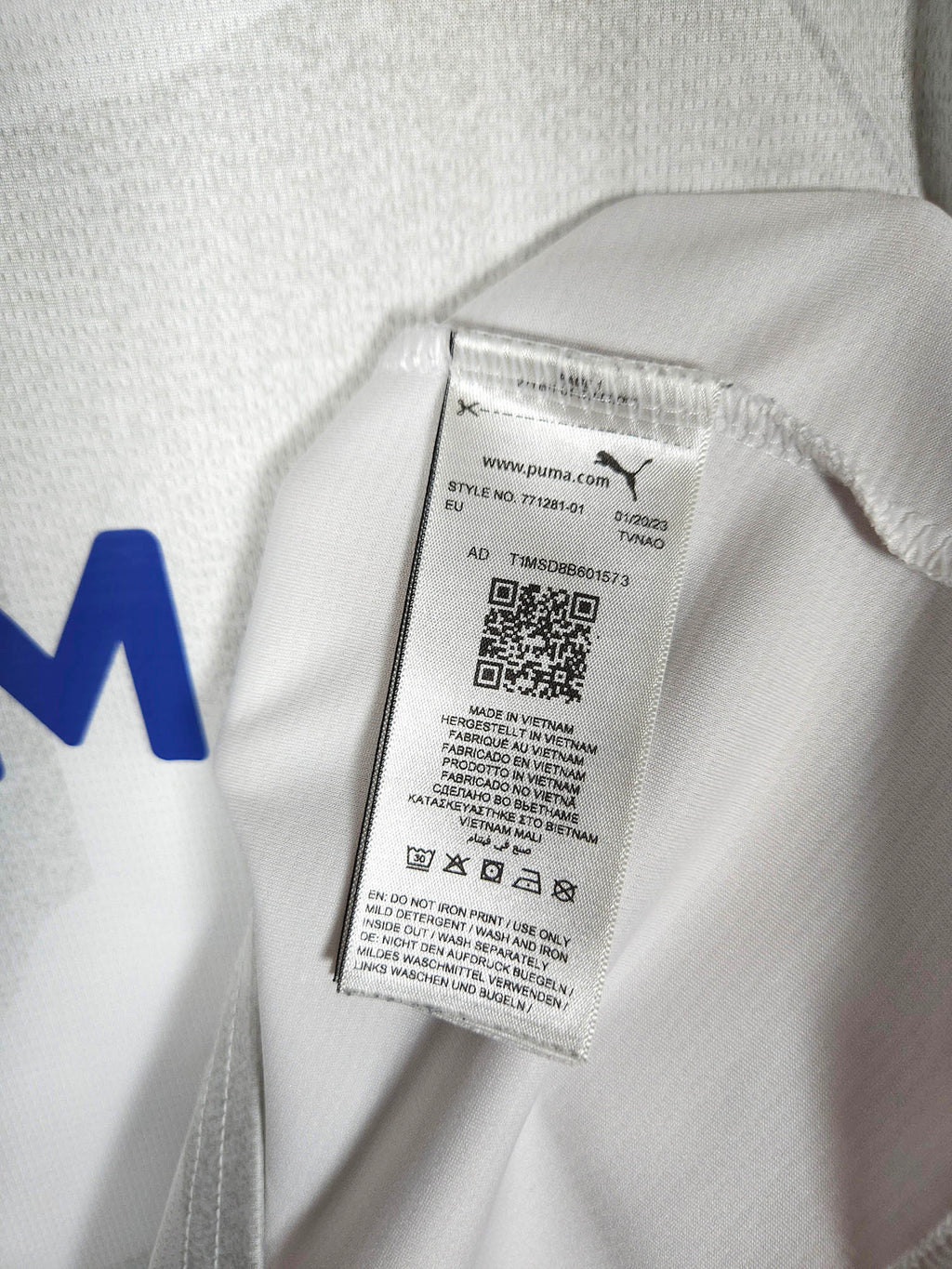 2023-24 Marseille Home Shirt Aubameyang #10 - detailed view