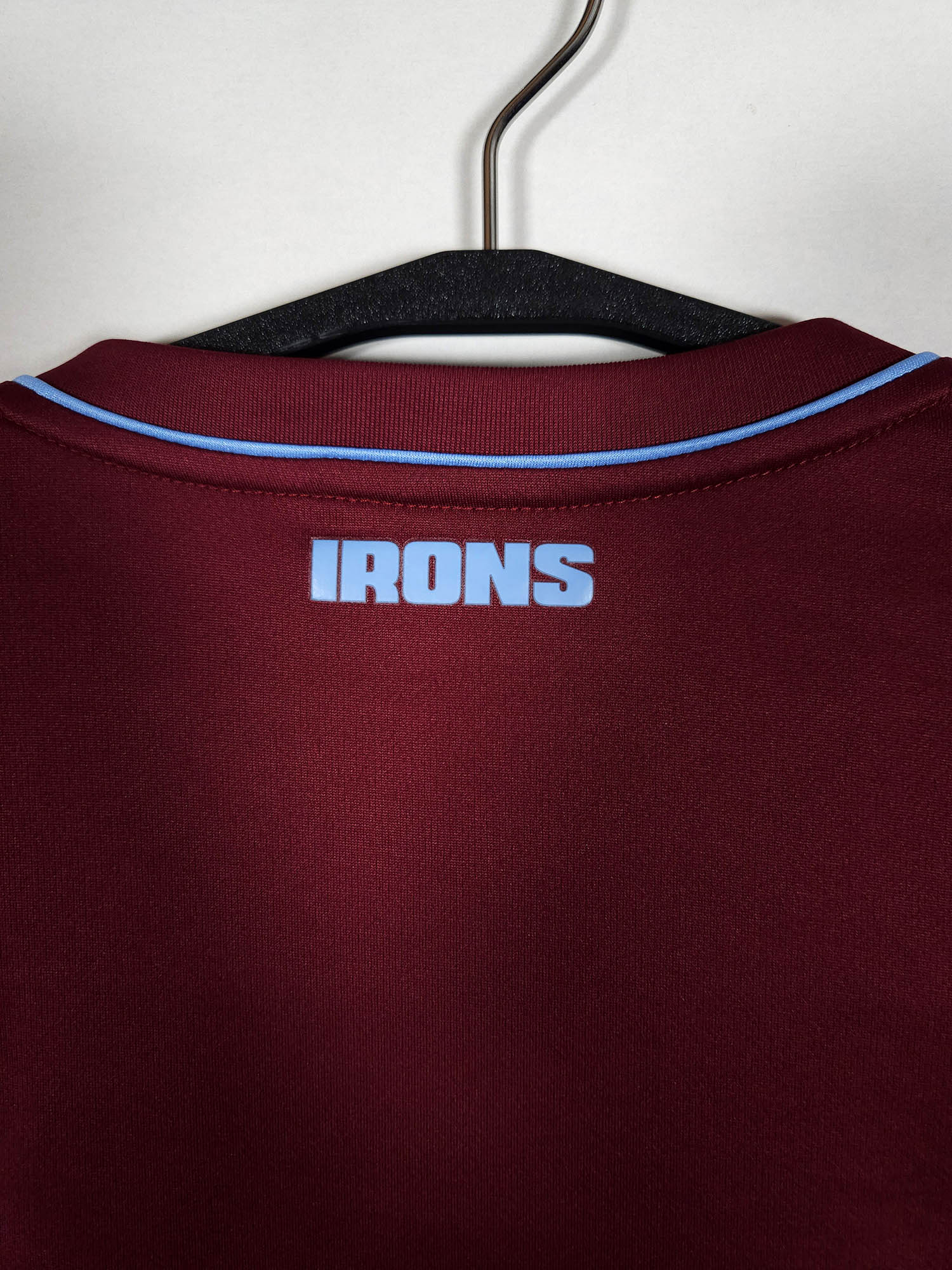2018-19 West Ham United Longsleeve Home Shirt detailed view 3