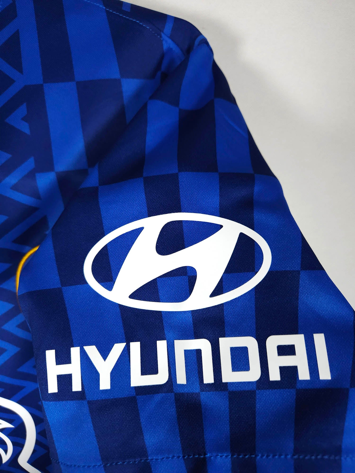 2021-22 Chelsea Home Shirt detailed view 3