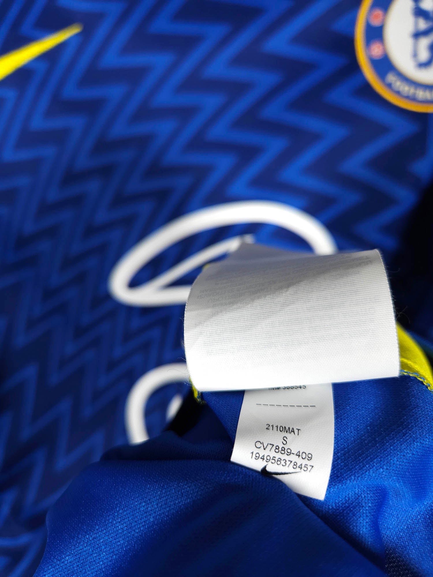 2021-22 Chelsea Home Shirt detailed view 6