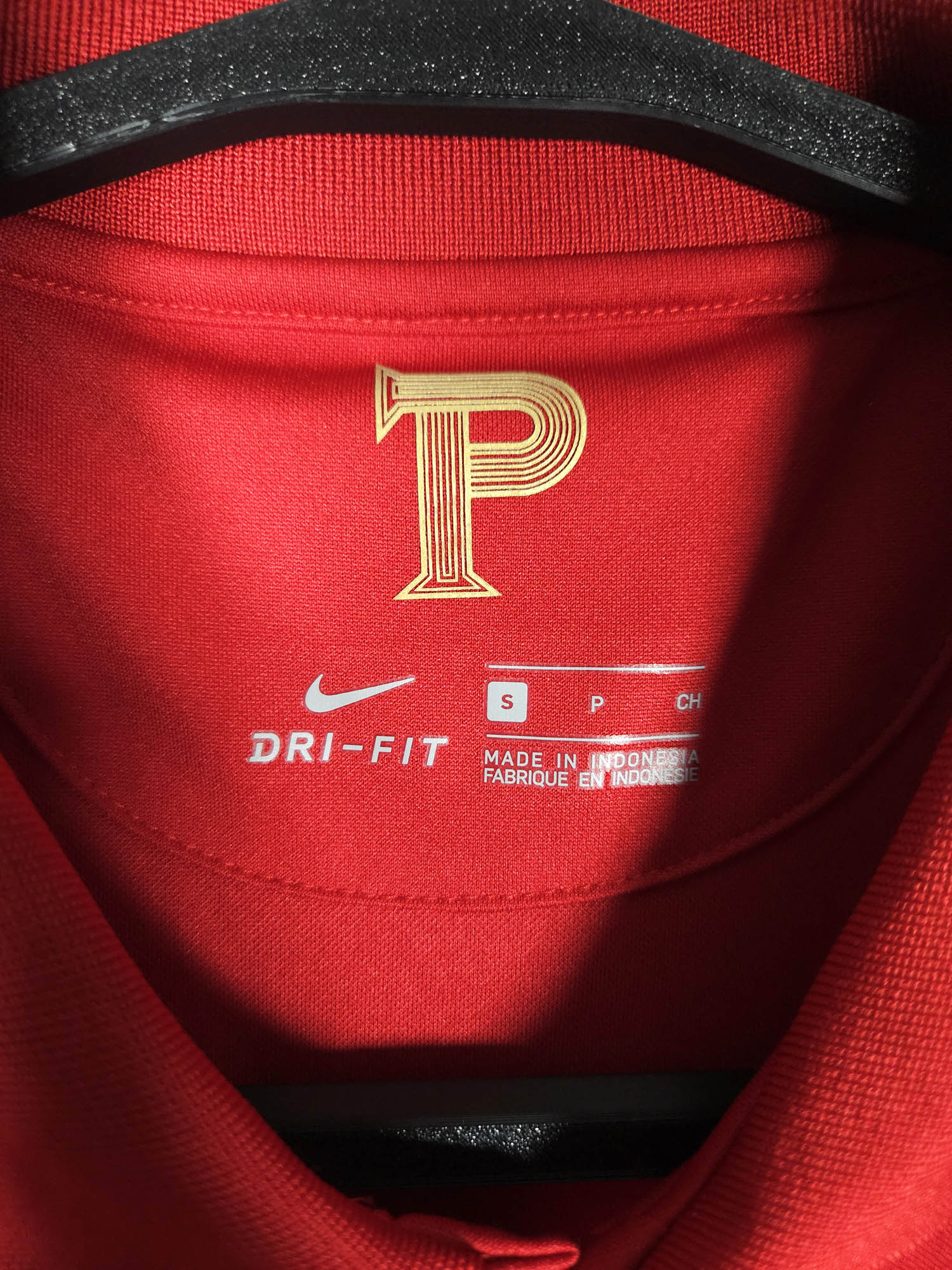2021-22 Portugal Home Shirt detailed view 3