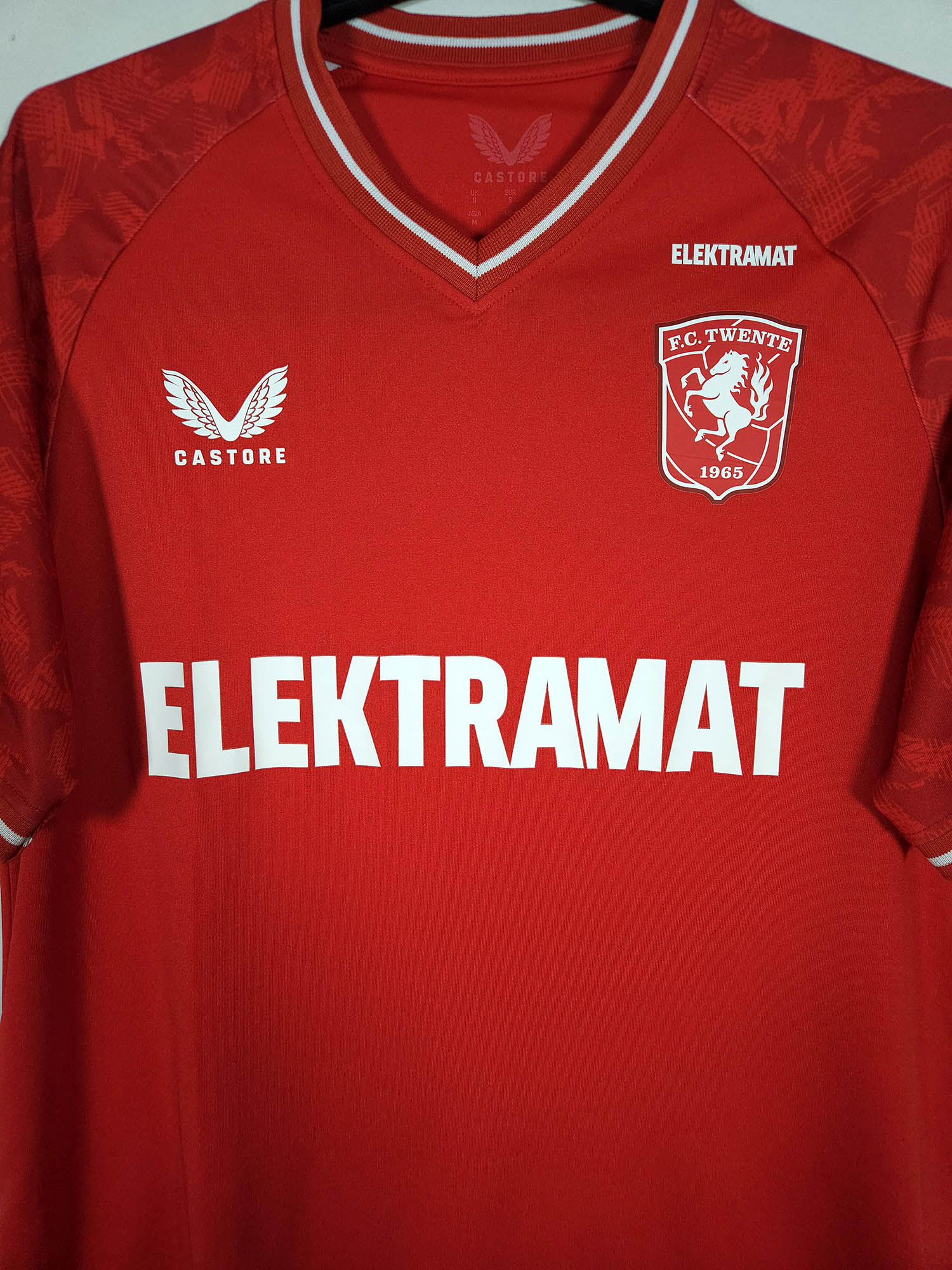 2023-24 Twente Thuisshirt