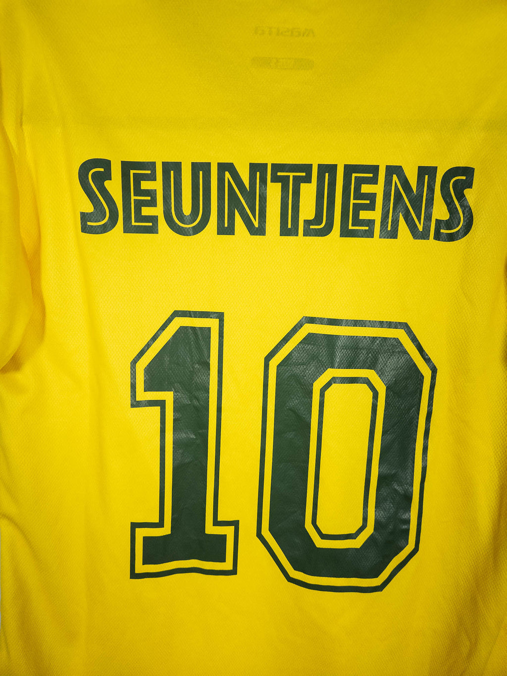 2020-21 Fortuna Sittard Home Shirt Seuntjens #10