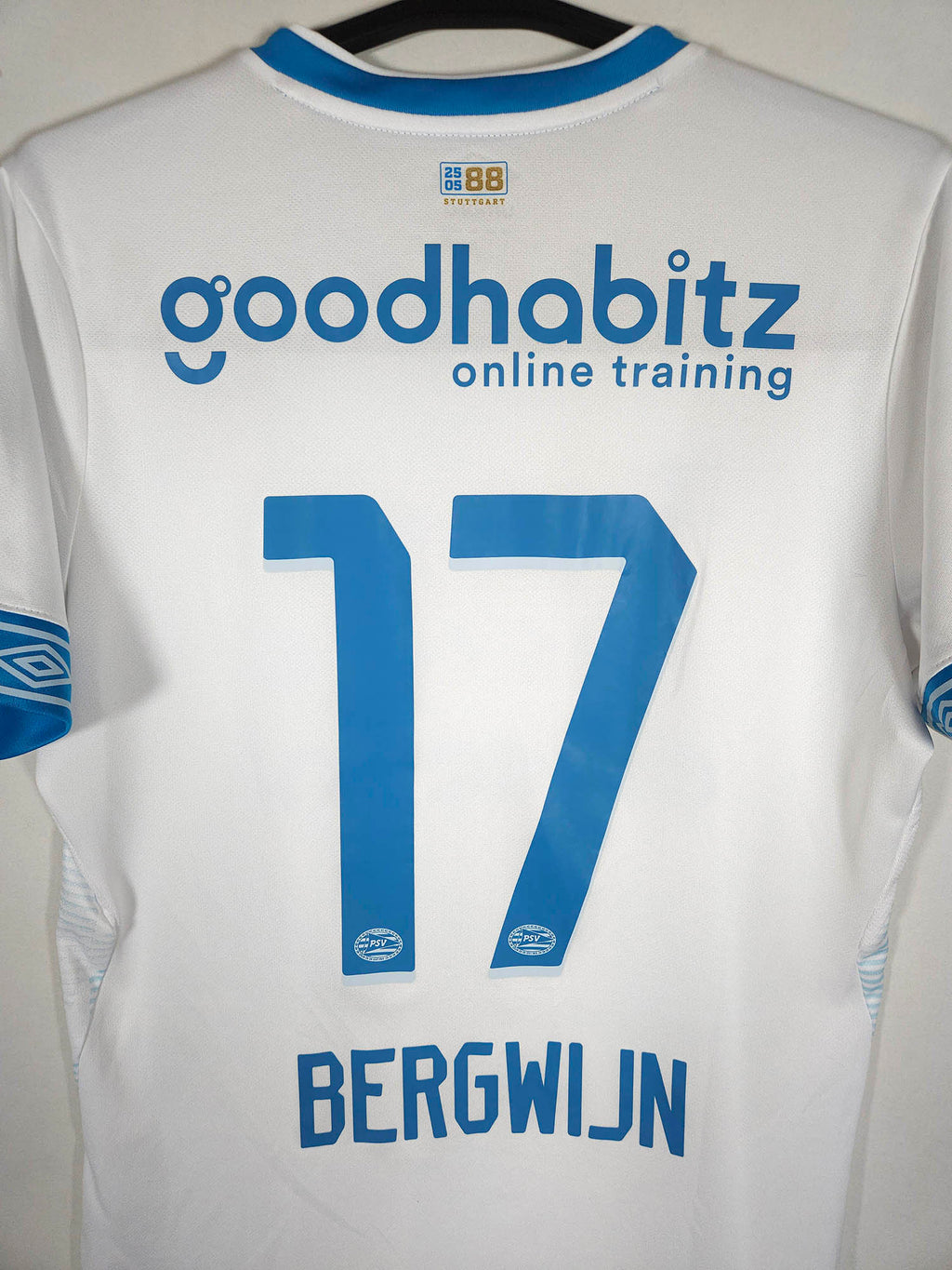 2018-19 PSV Away Shirt Bergwijn #17