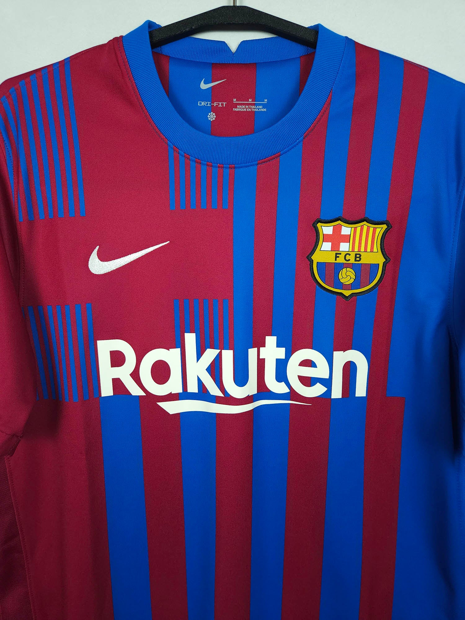 2021-22 Barcelona Thuisshirt Memphis #9