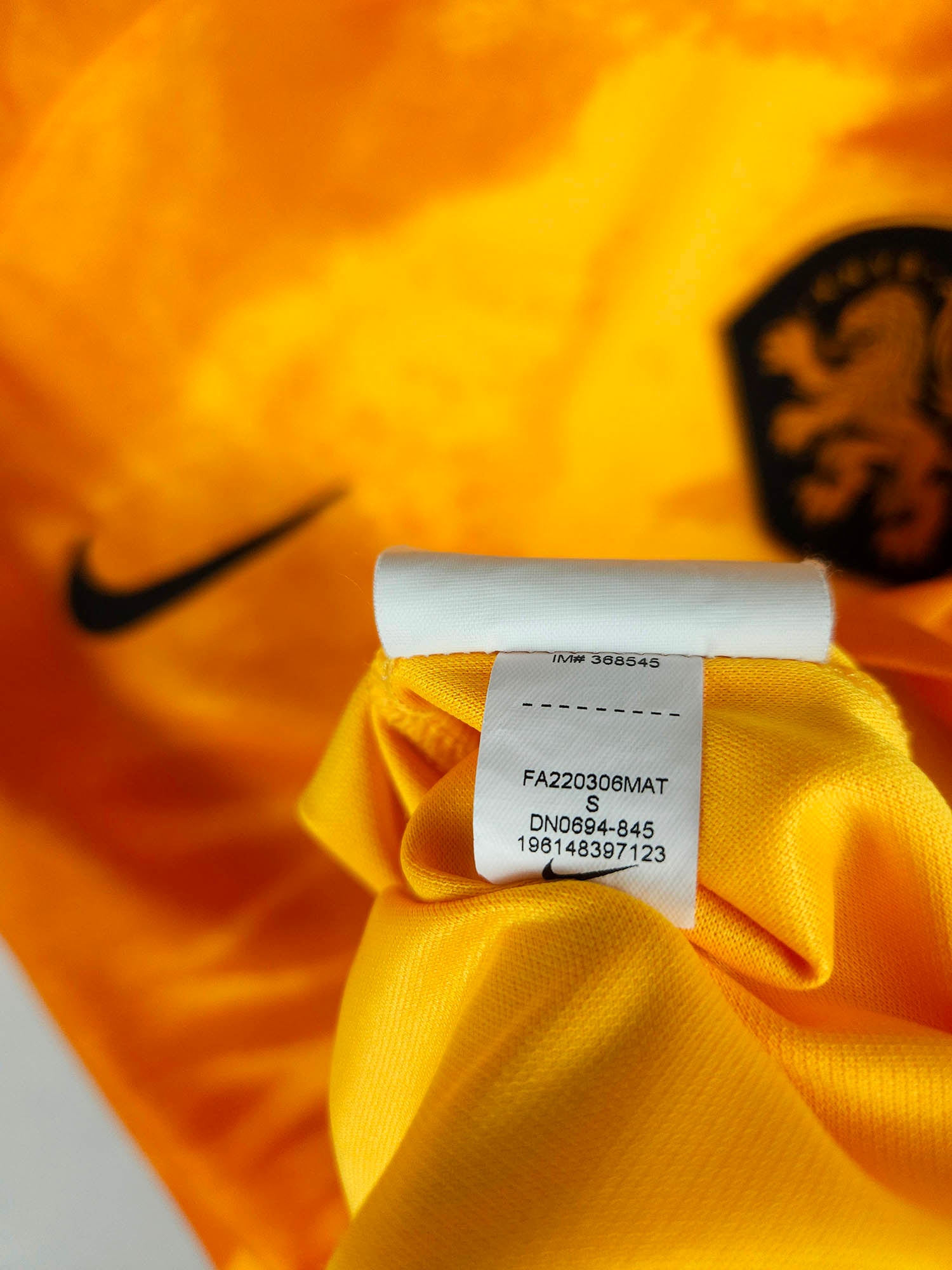 2022-23 Nederland Thuisshirt Memphis #10