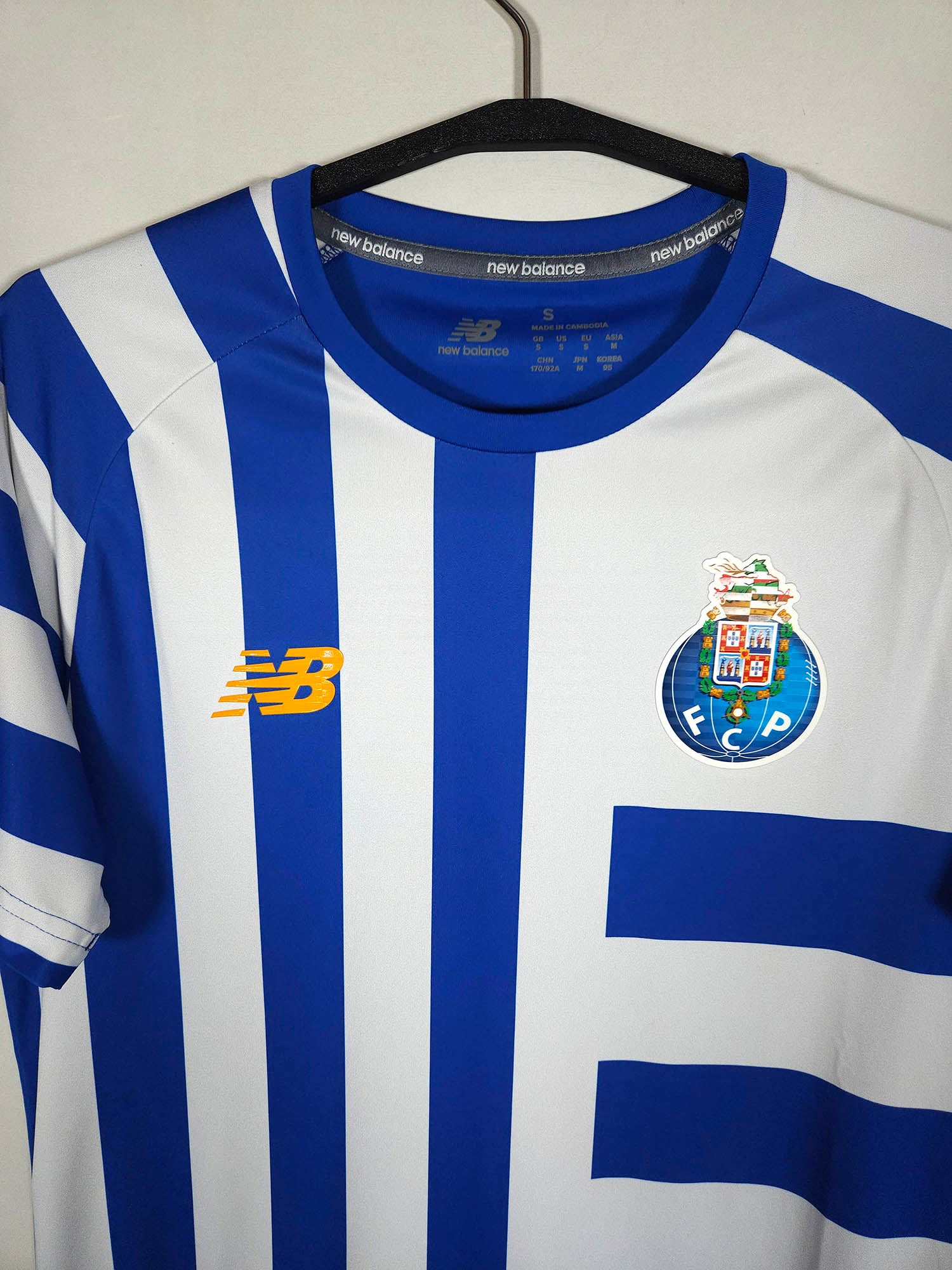 2024-25 Porto Pre-Match Shirt