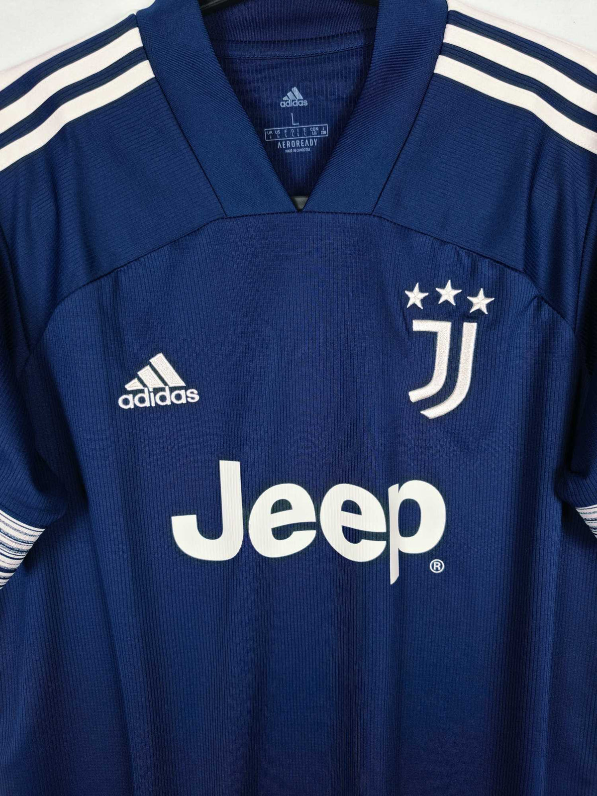 2020-21 Juventus Away Shirt - detailed view