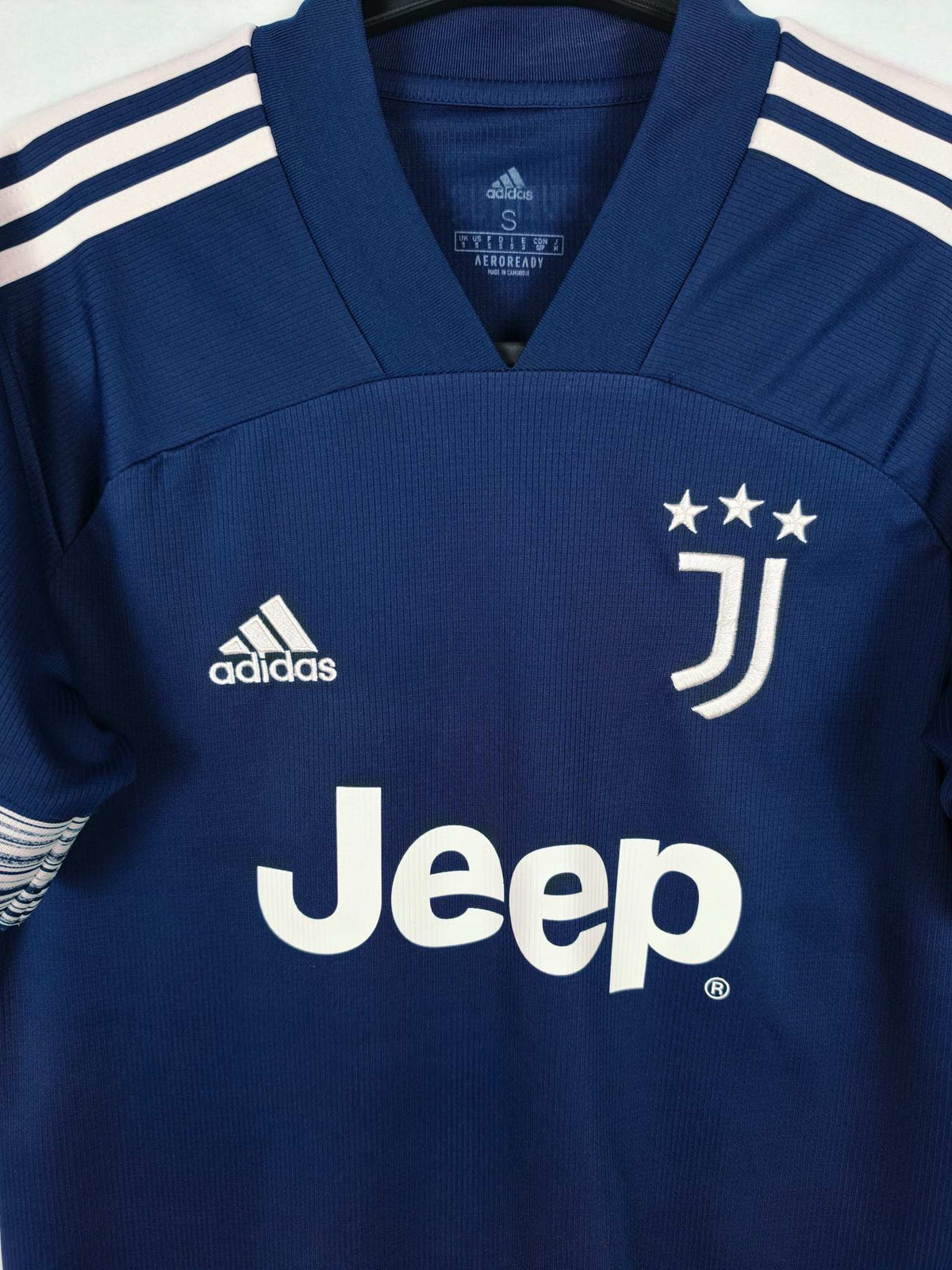 2020-21 Juventus Away Shirt Dybala #10 - detailed view