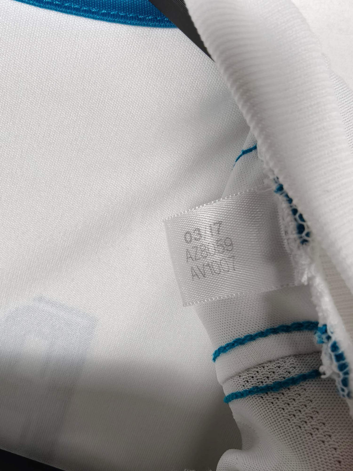 2017-18 Real Madrid Home Shirt Bale #11 - detailed view