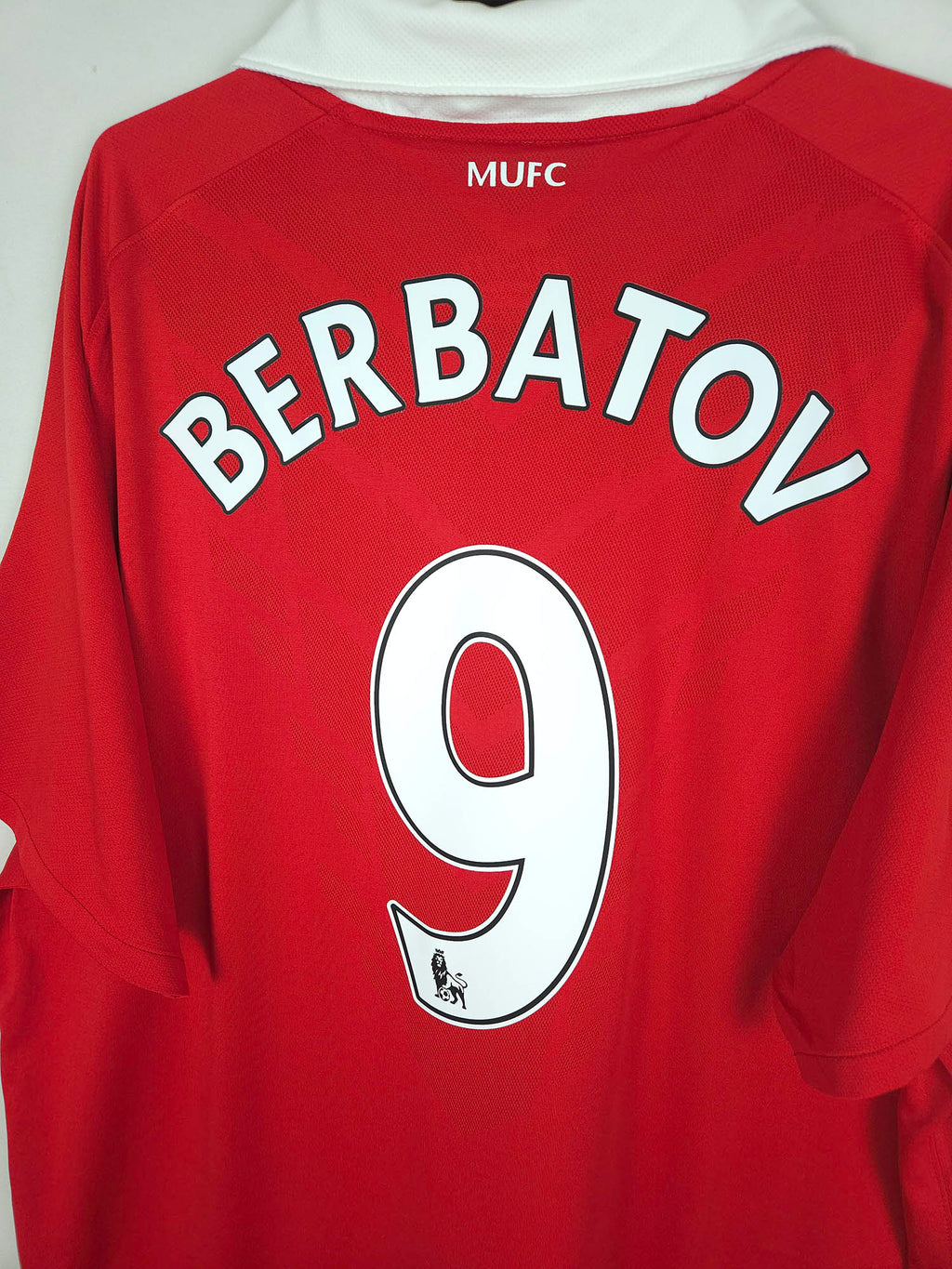 2010-11 Manchester United thuisshirt Berbatov #9