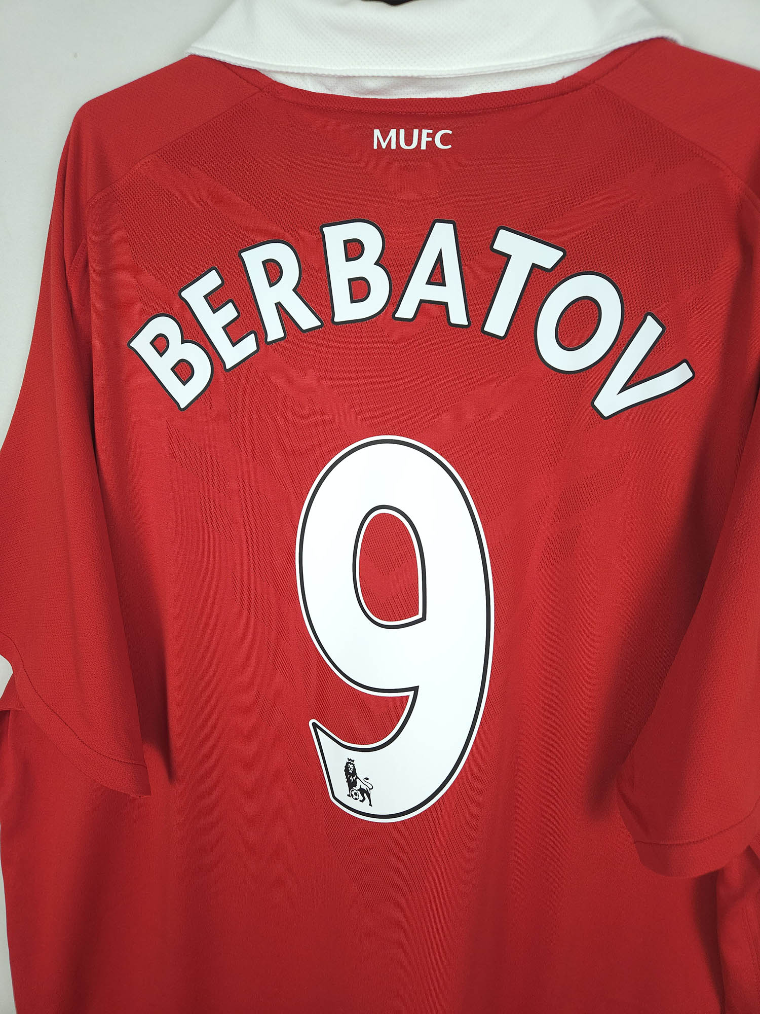 2010-11 Manchester United Home Shirt Berbatov #9